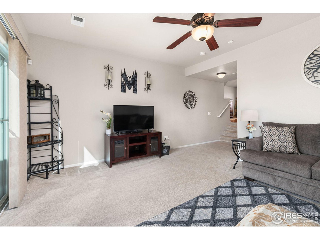 262 Pinebrook Ct