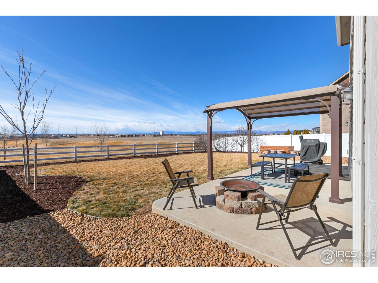 262 Pinebrook Ct