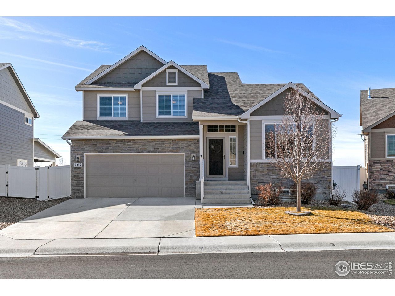 262 Pinebrook Ct