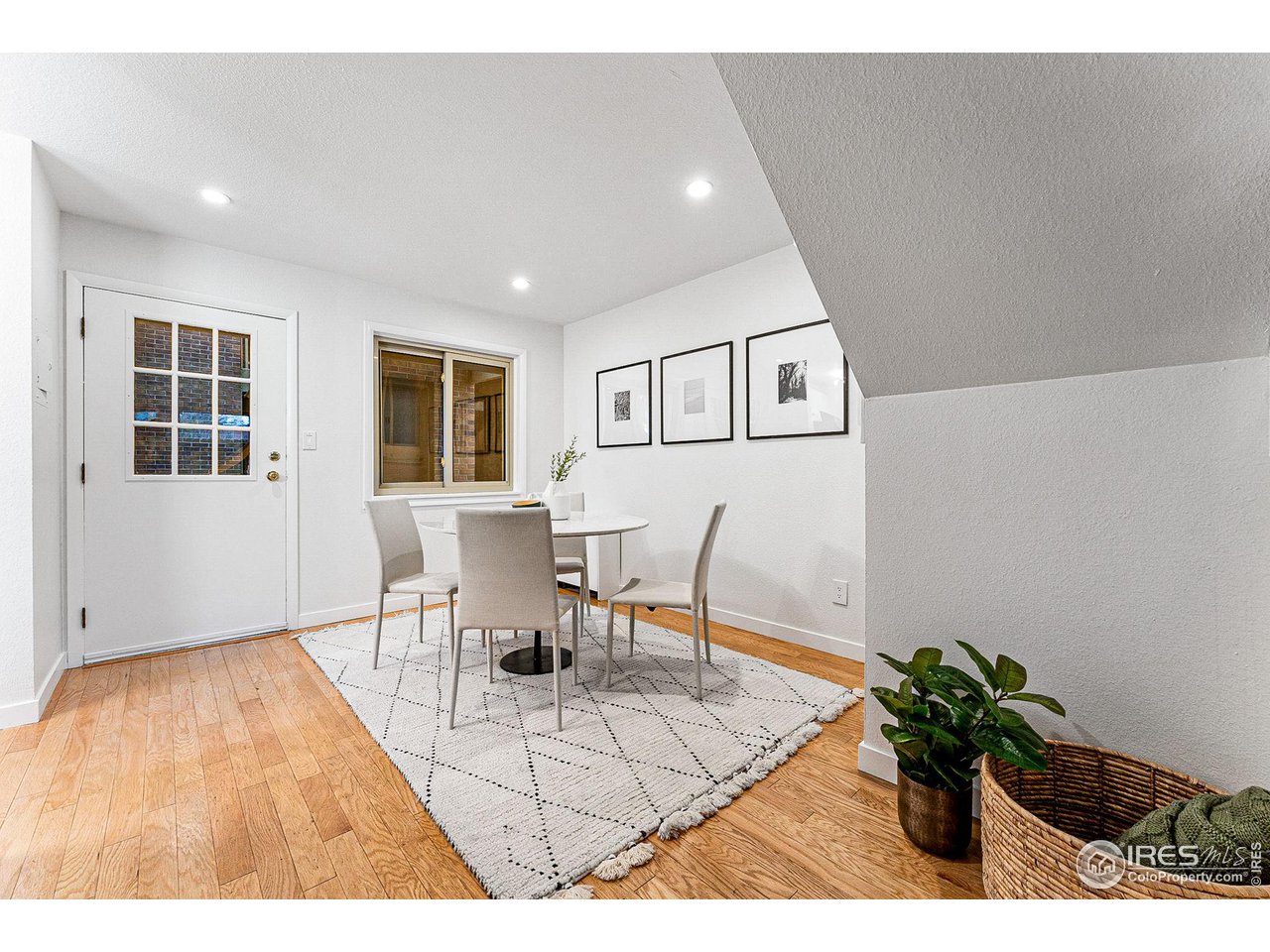 3423 Madison Ave X-131