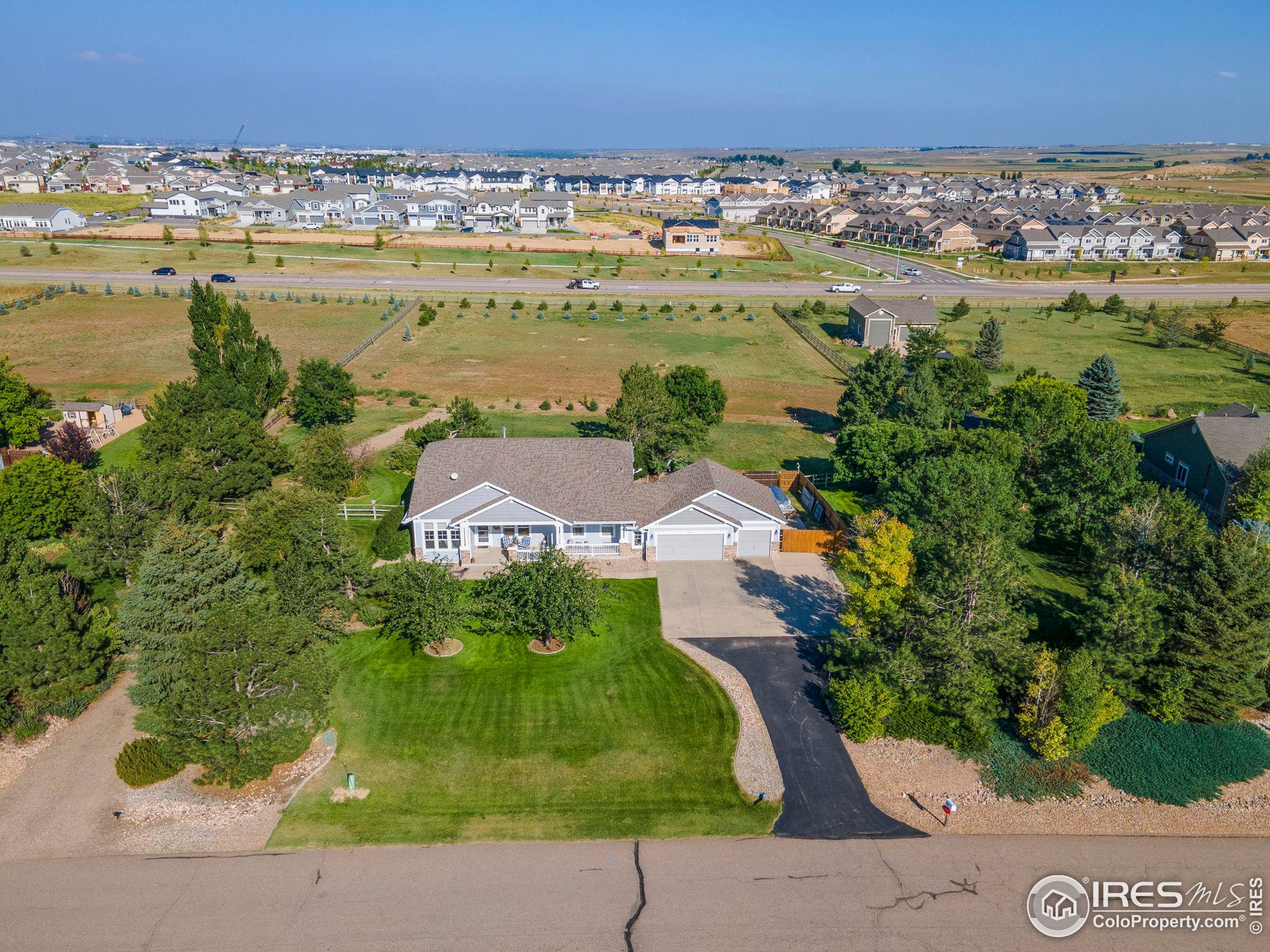 8878 Longs Peak Cir