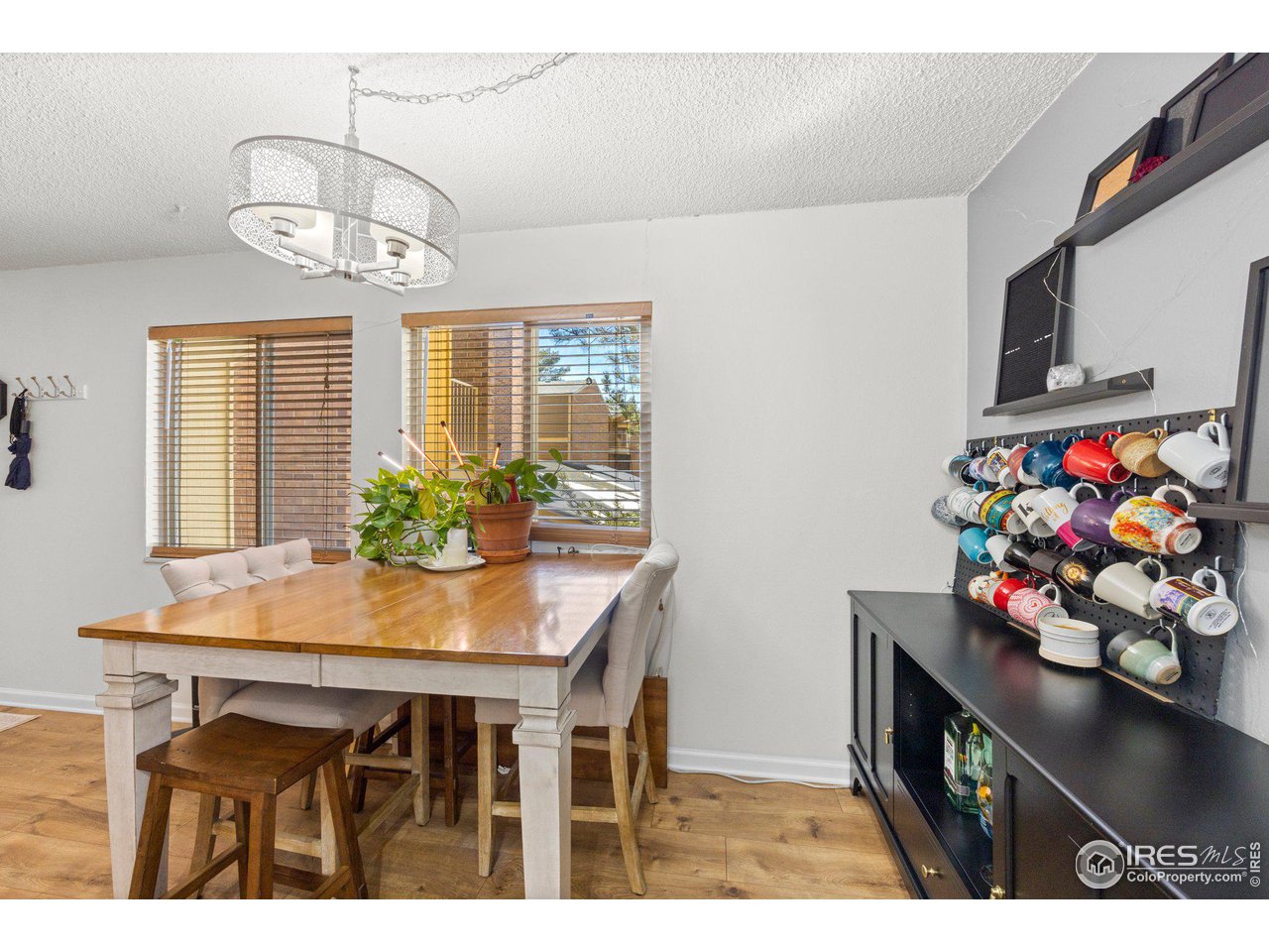 3383 Madison Ave W-227