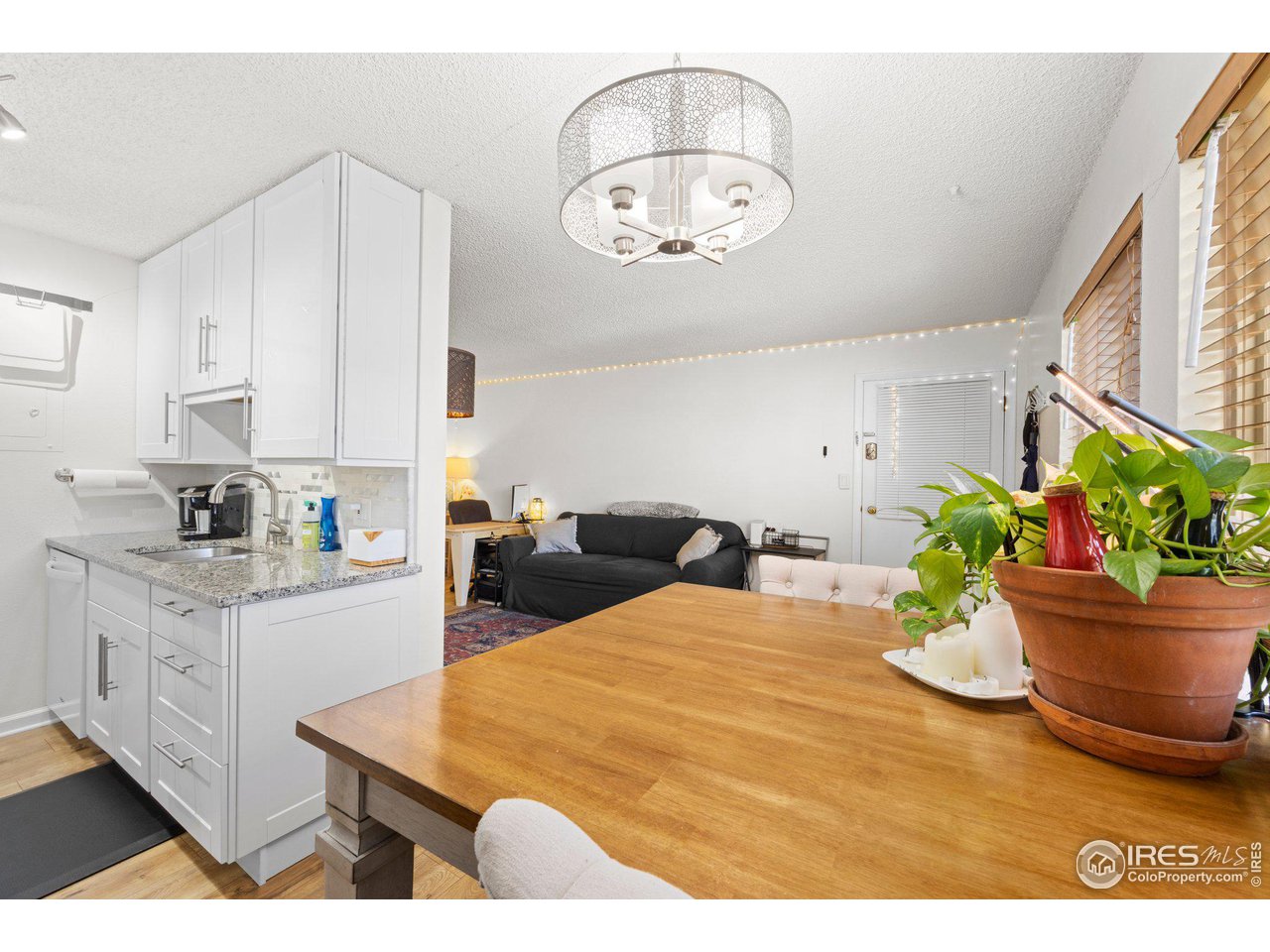 3383 Madison Ave W-227