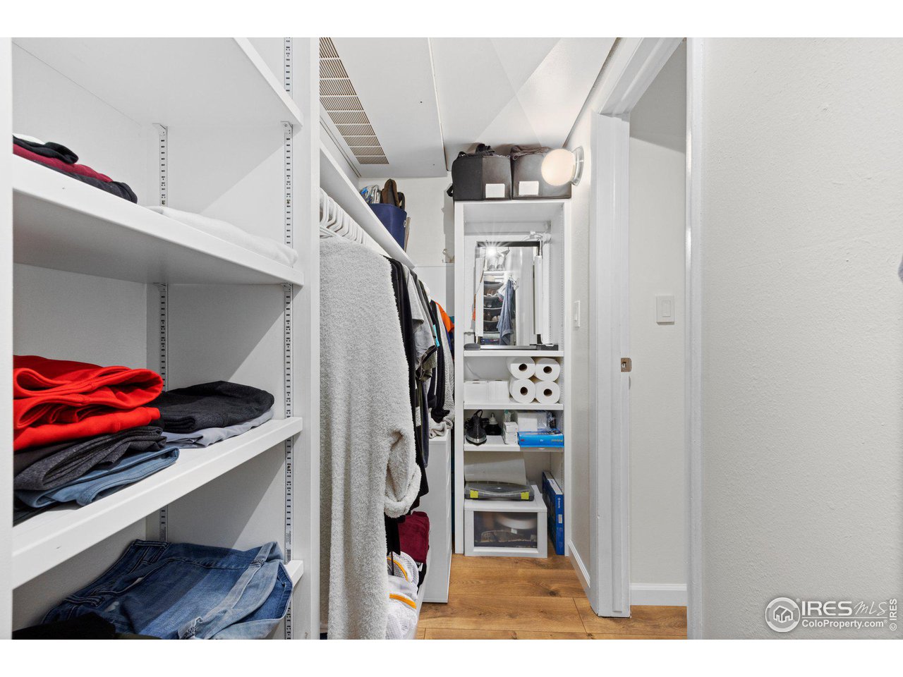 3383 Madison Ave W-227