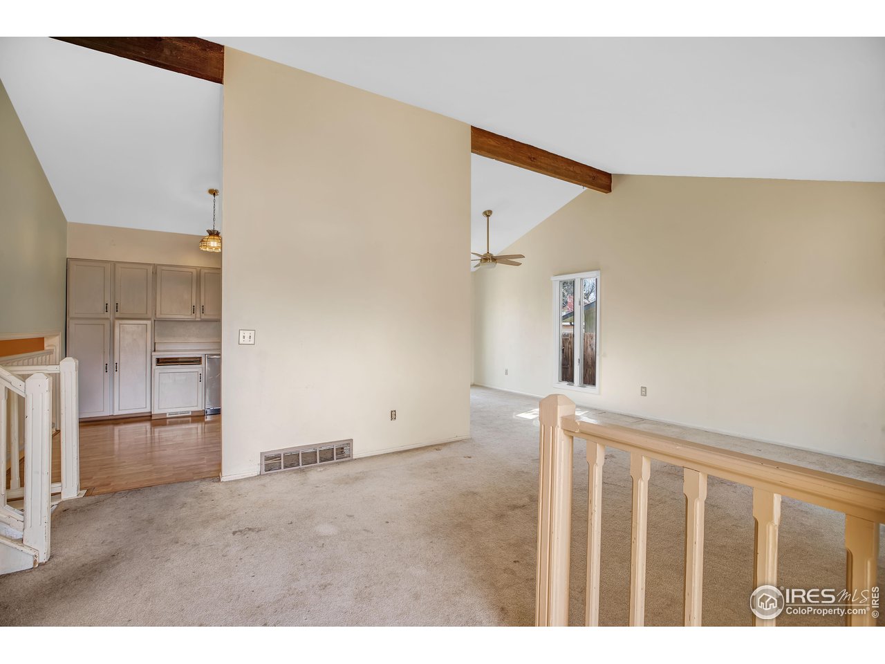 592 Blackhawk Rd