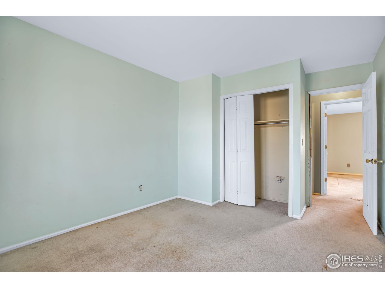 592 Blackhawk Rd
