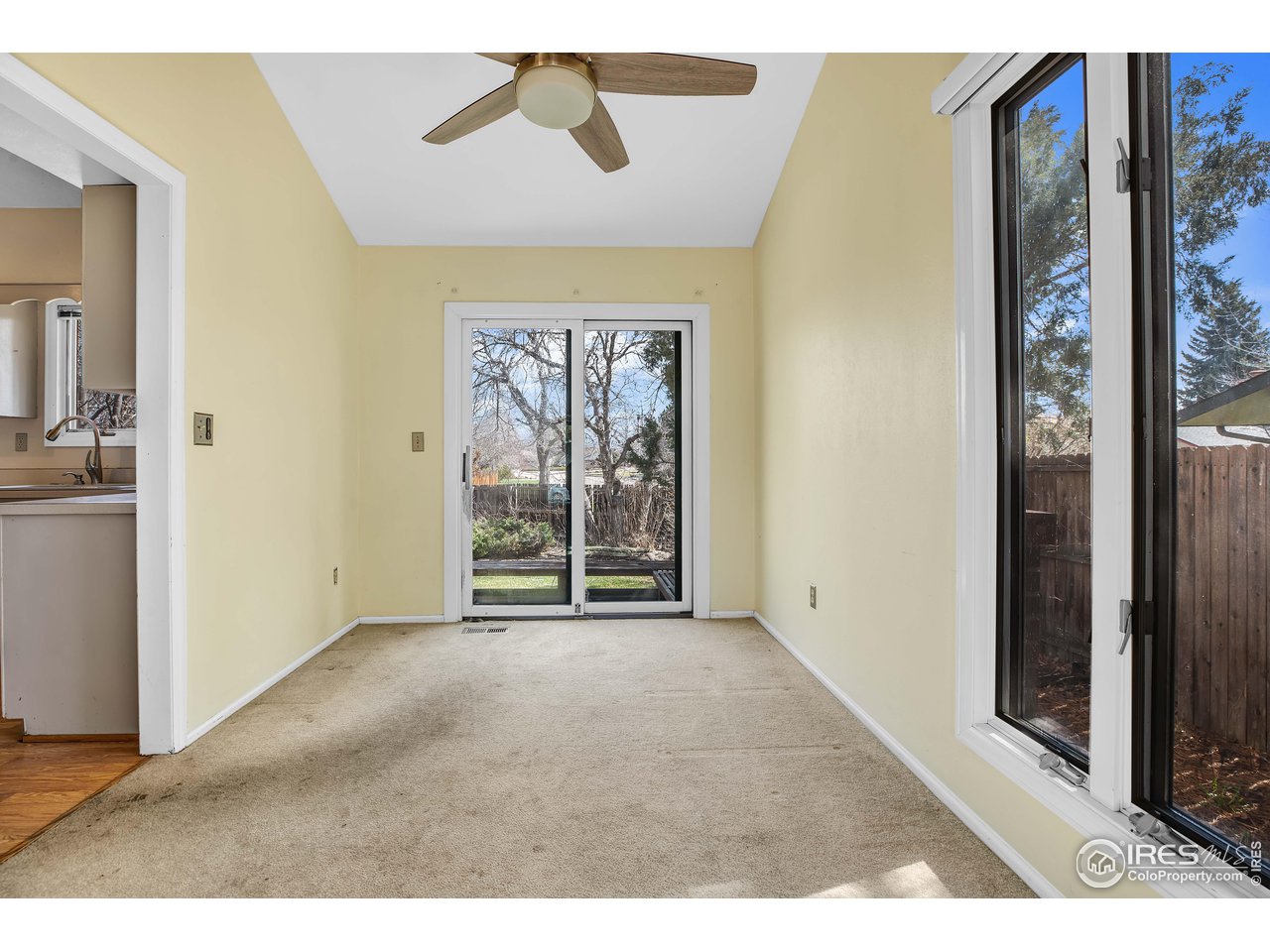 592 Blackhawk Rd