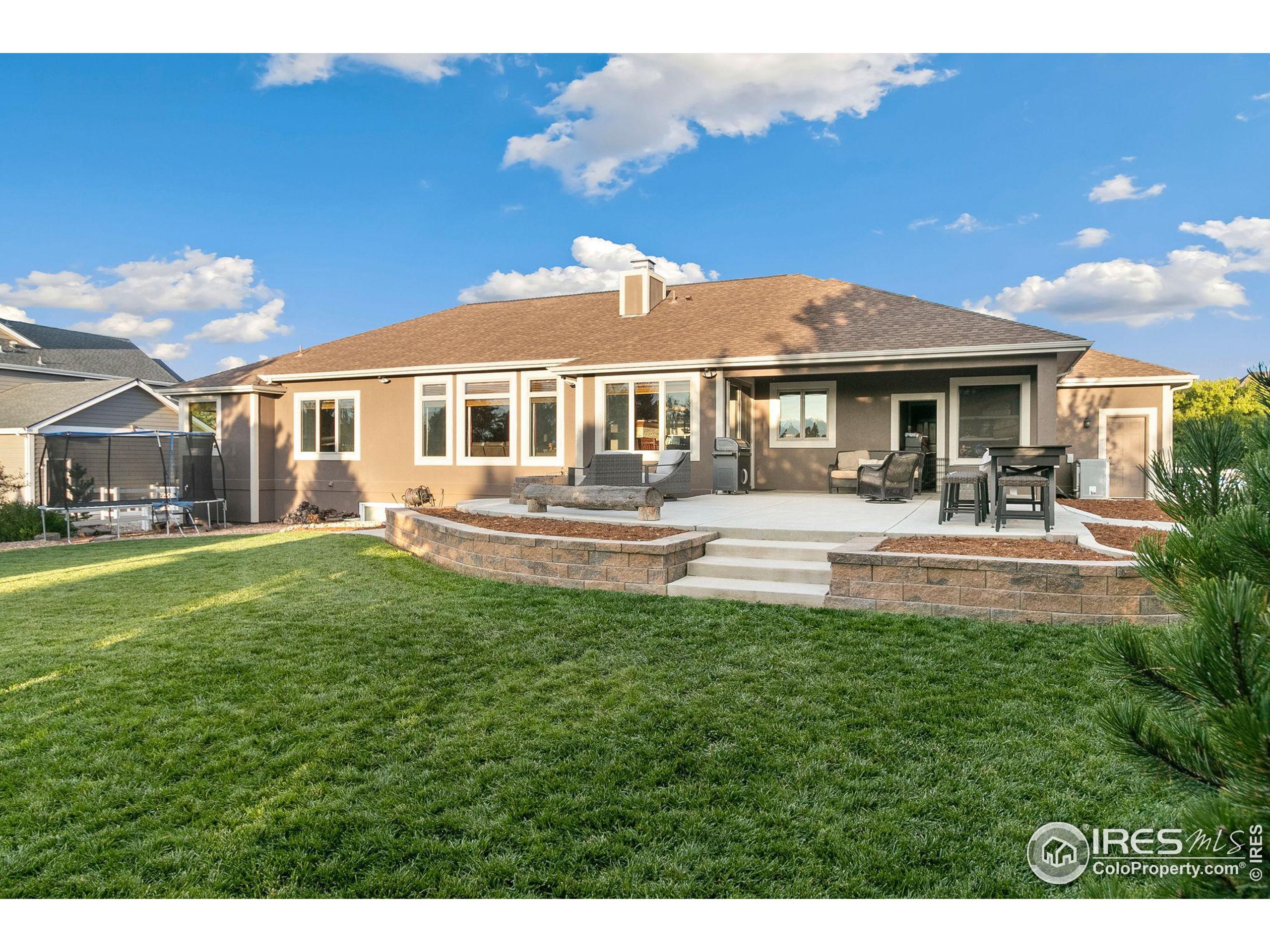8175 Admiral Dr