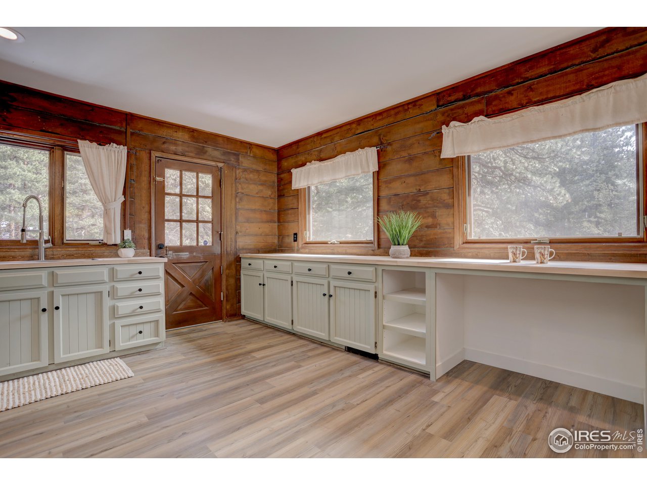 601 Pika Rd