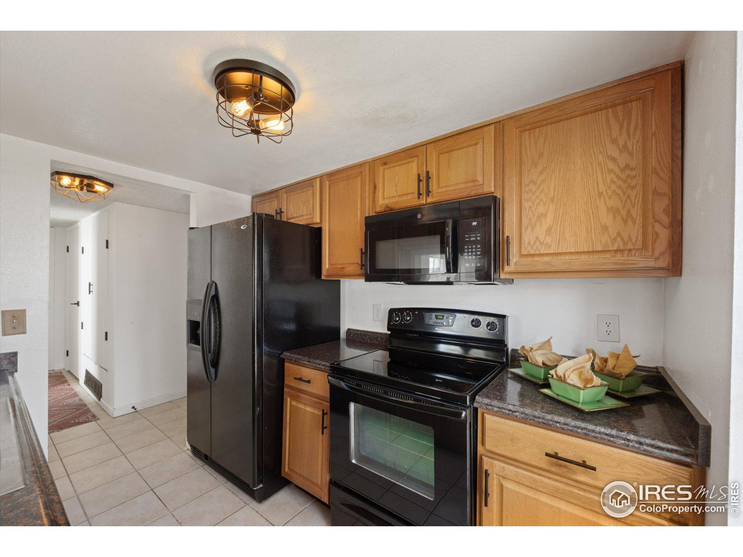 3870 S Fraser St N11