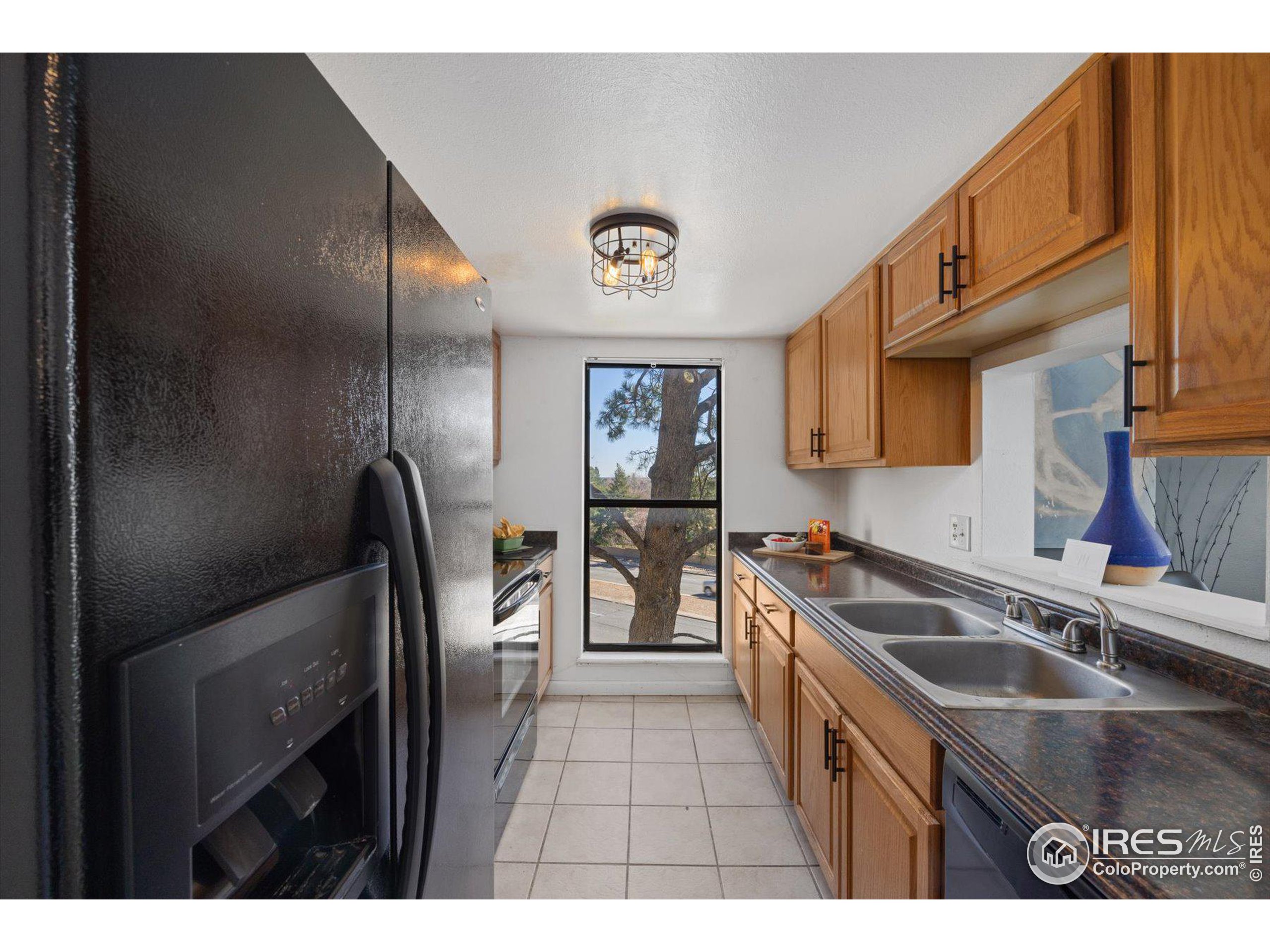3870 S Fraser St N11