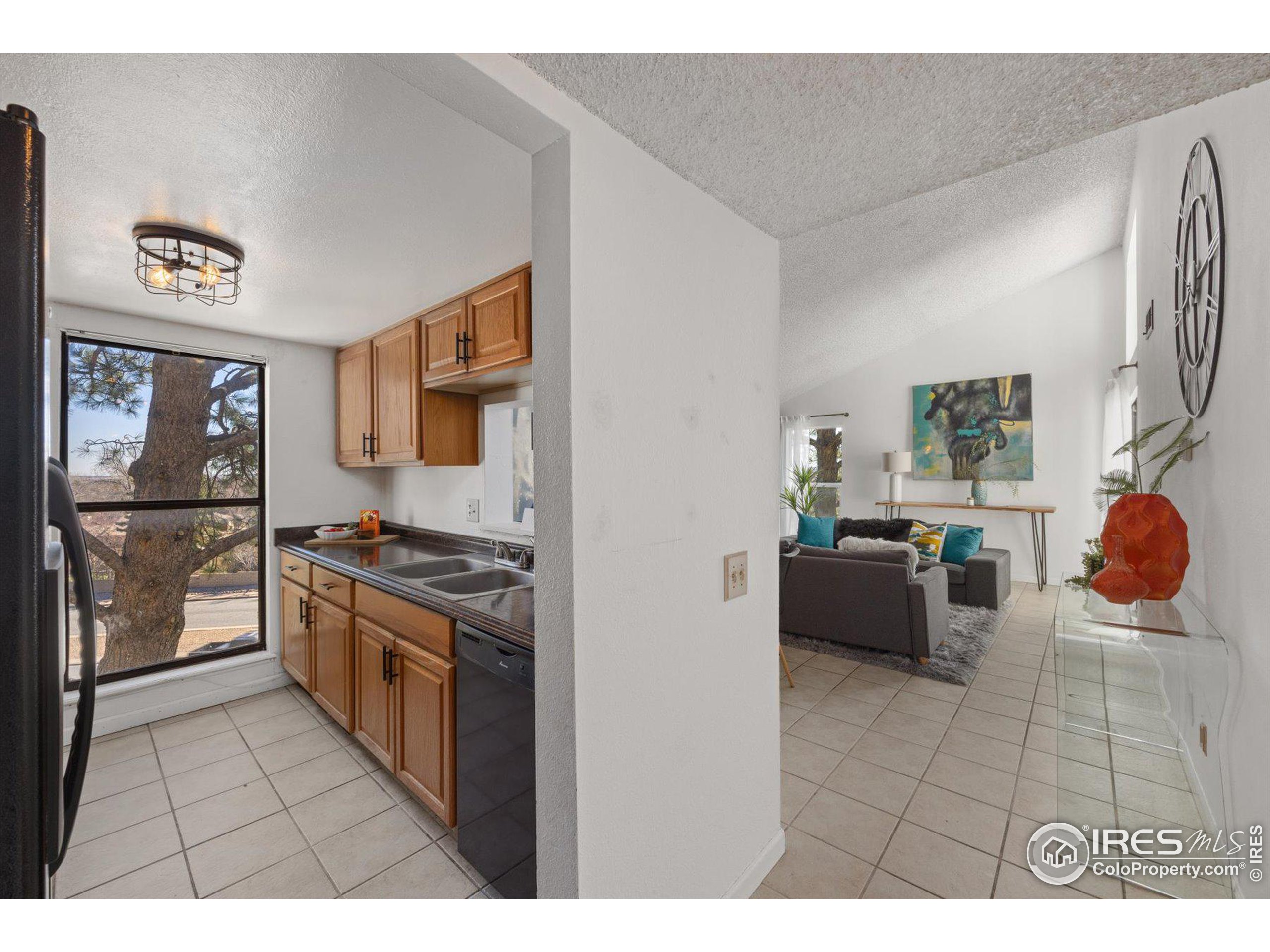 3870 S Fraser St N11