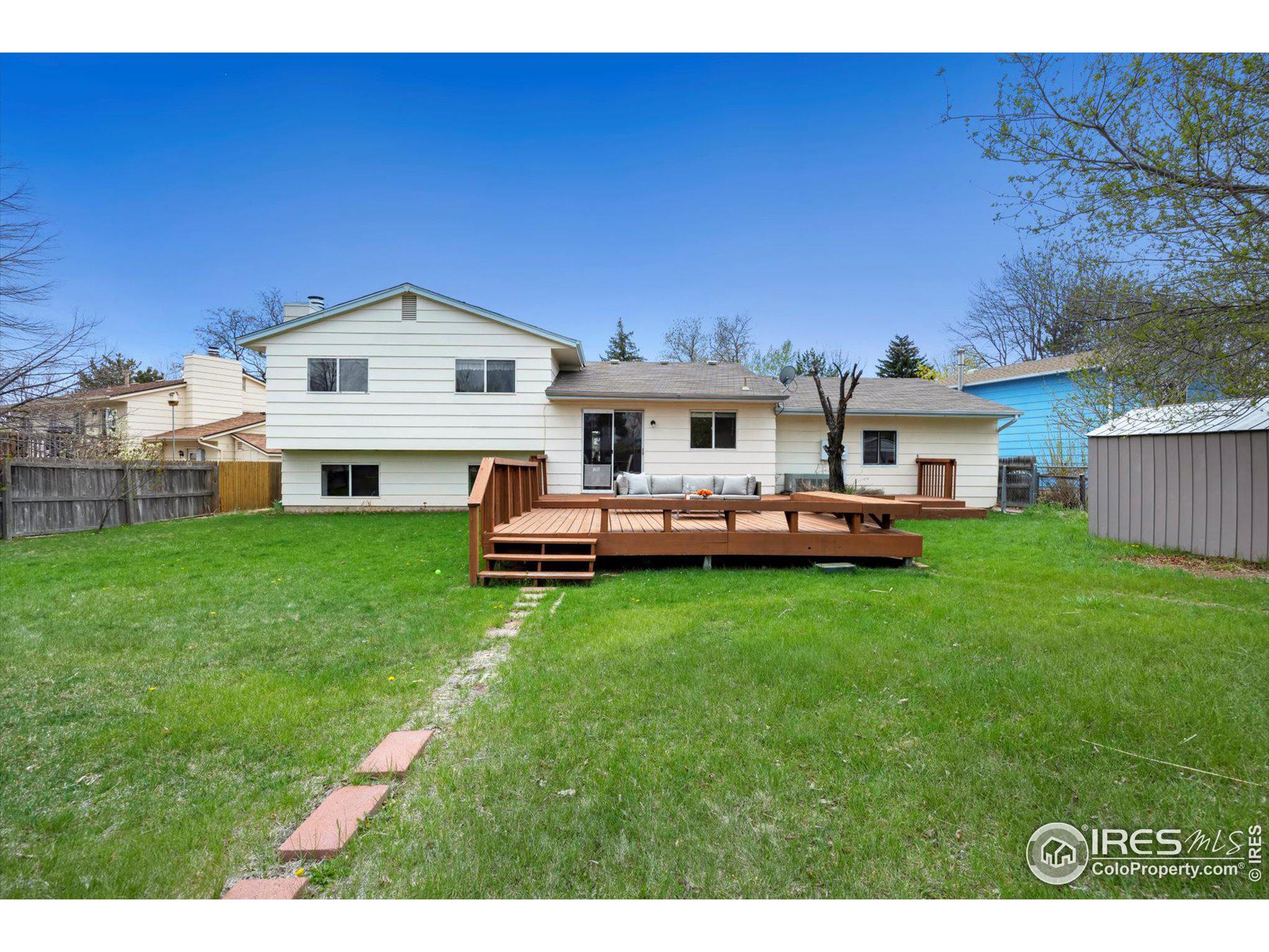 205 Starline Ave