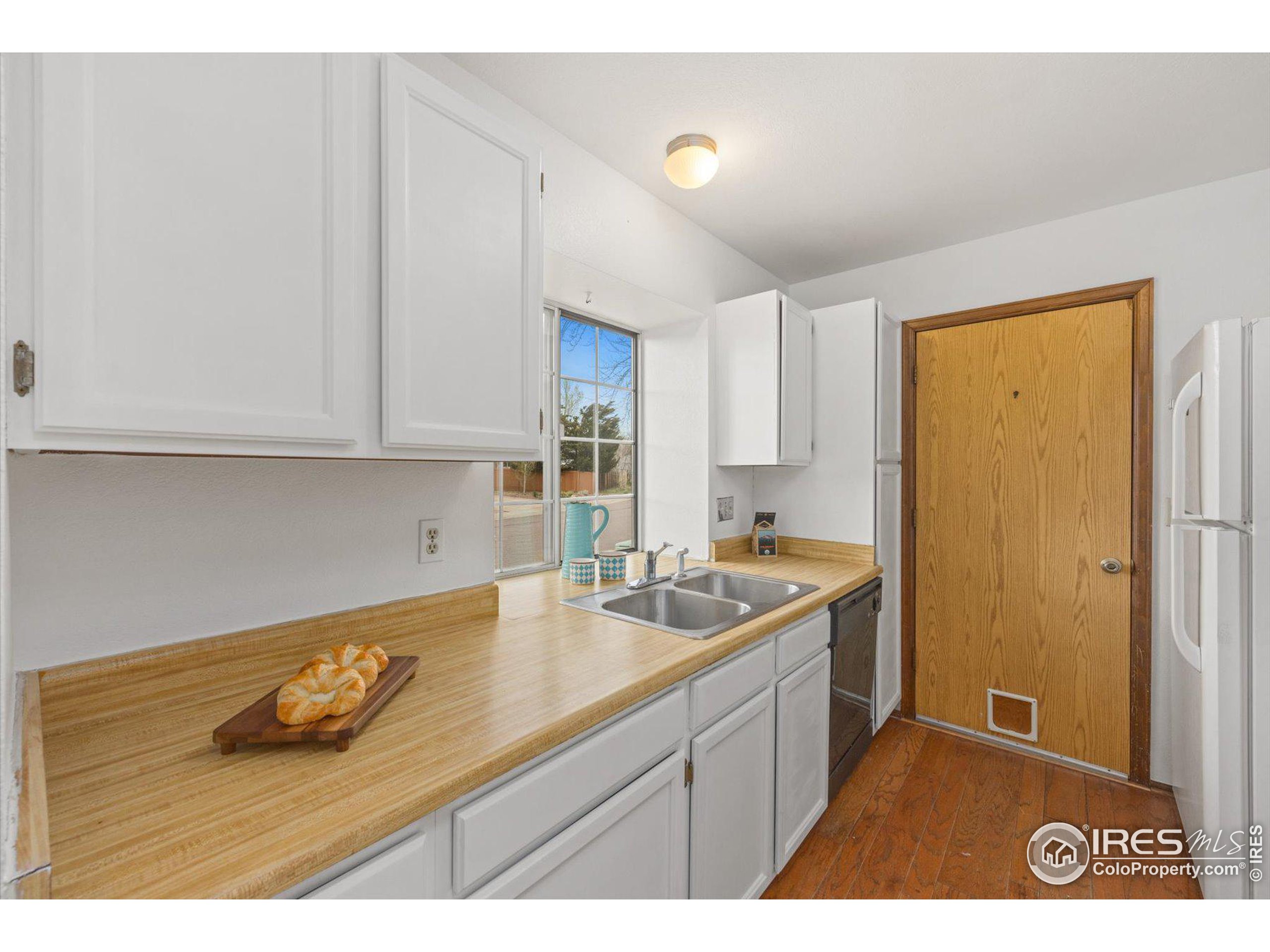 306 Sandler Dr