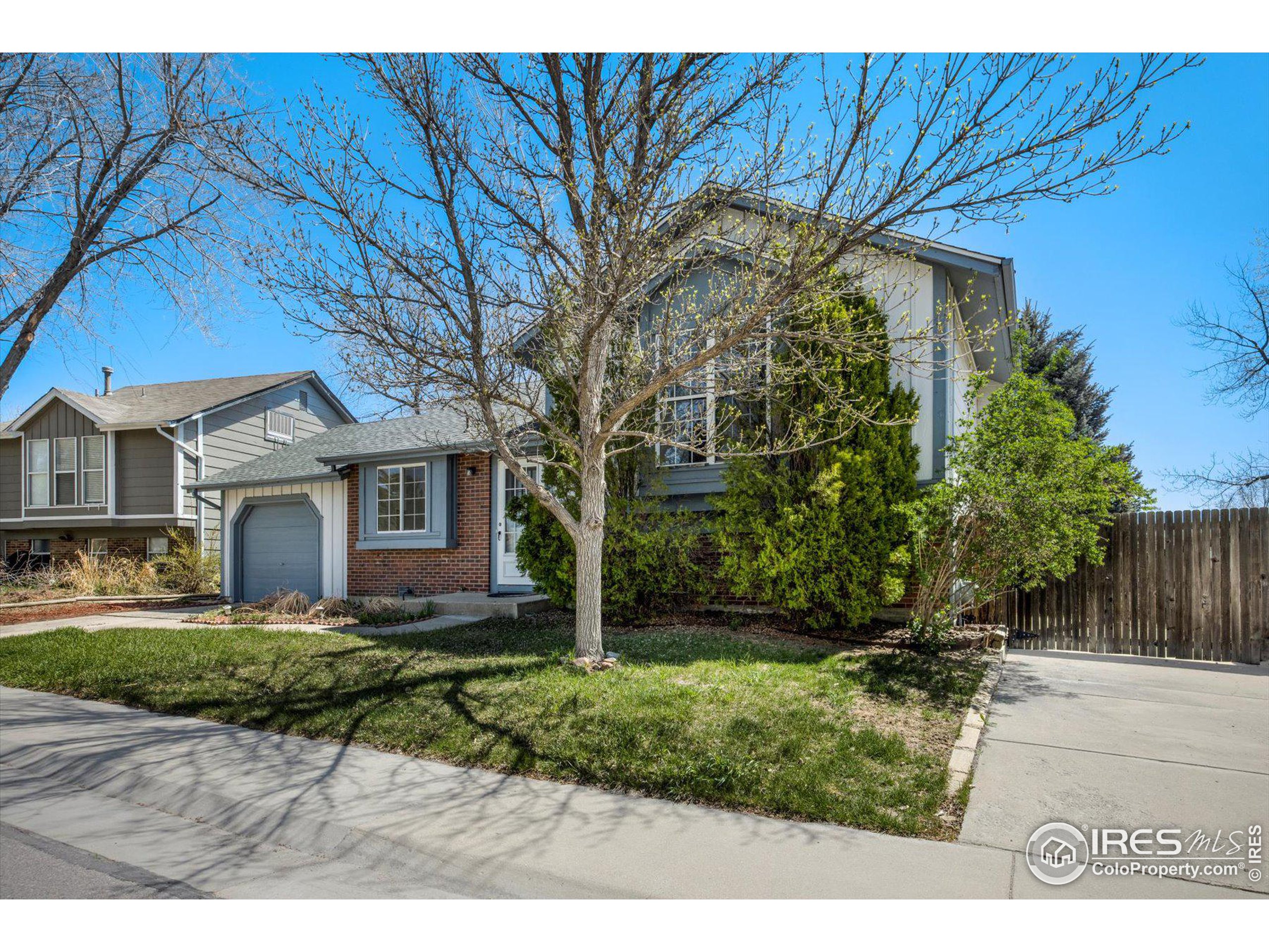 306 Sandler Dr
