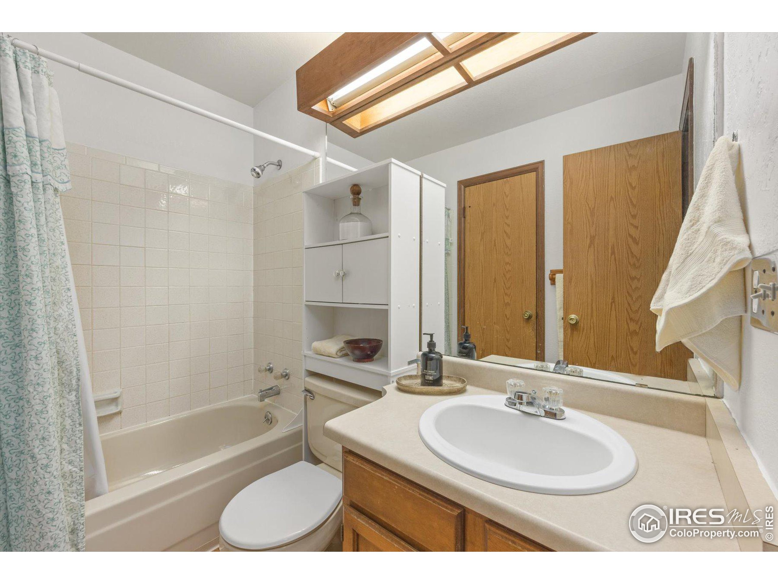 306 Sandler Dr
