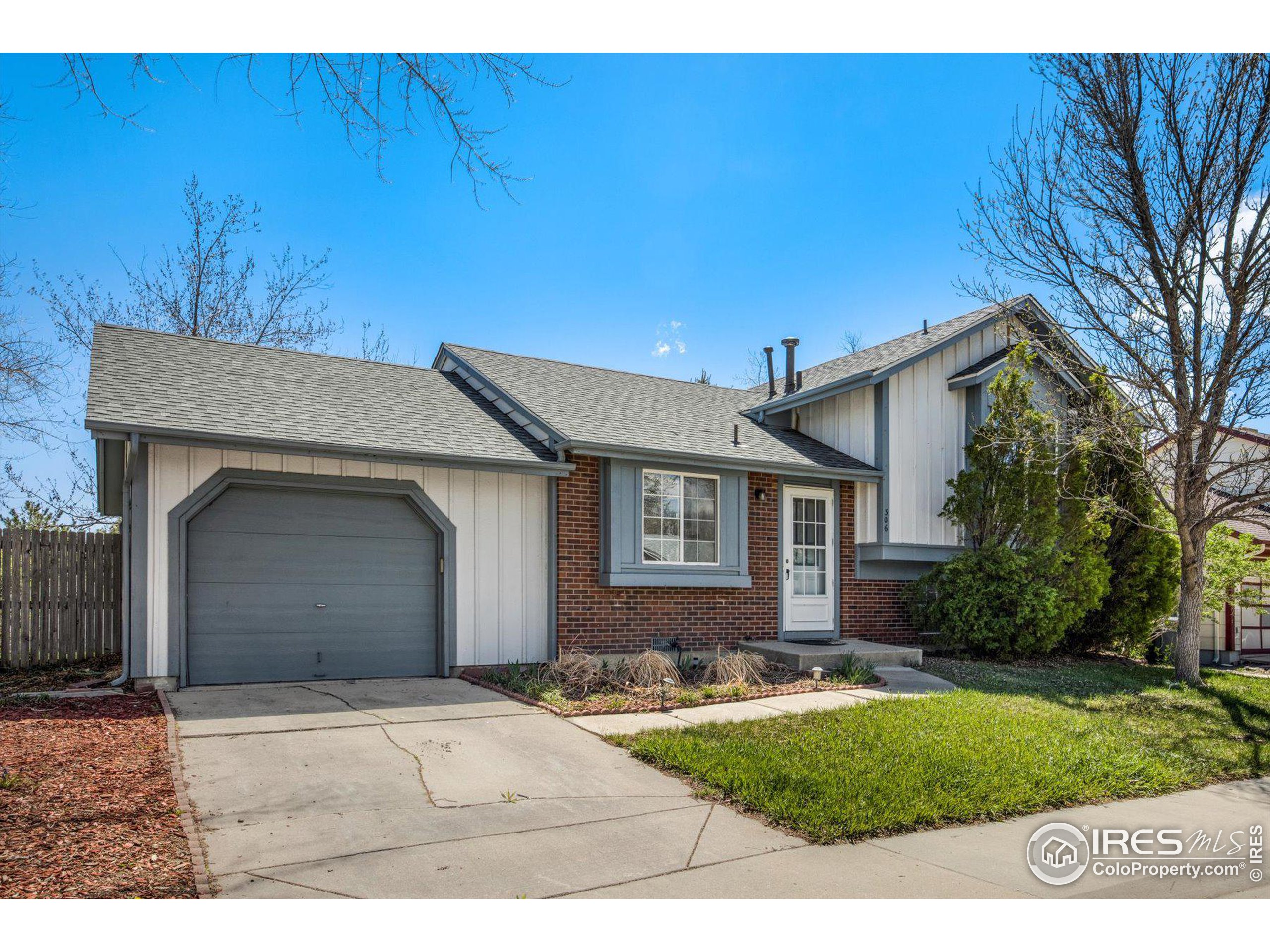 306 Sandler Dr