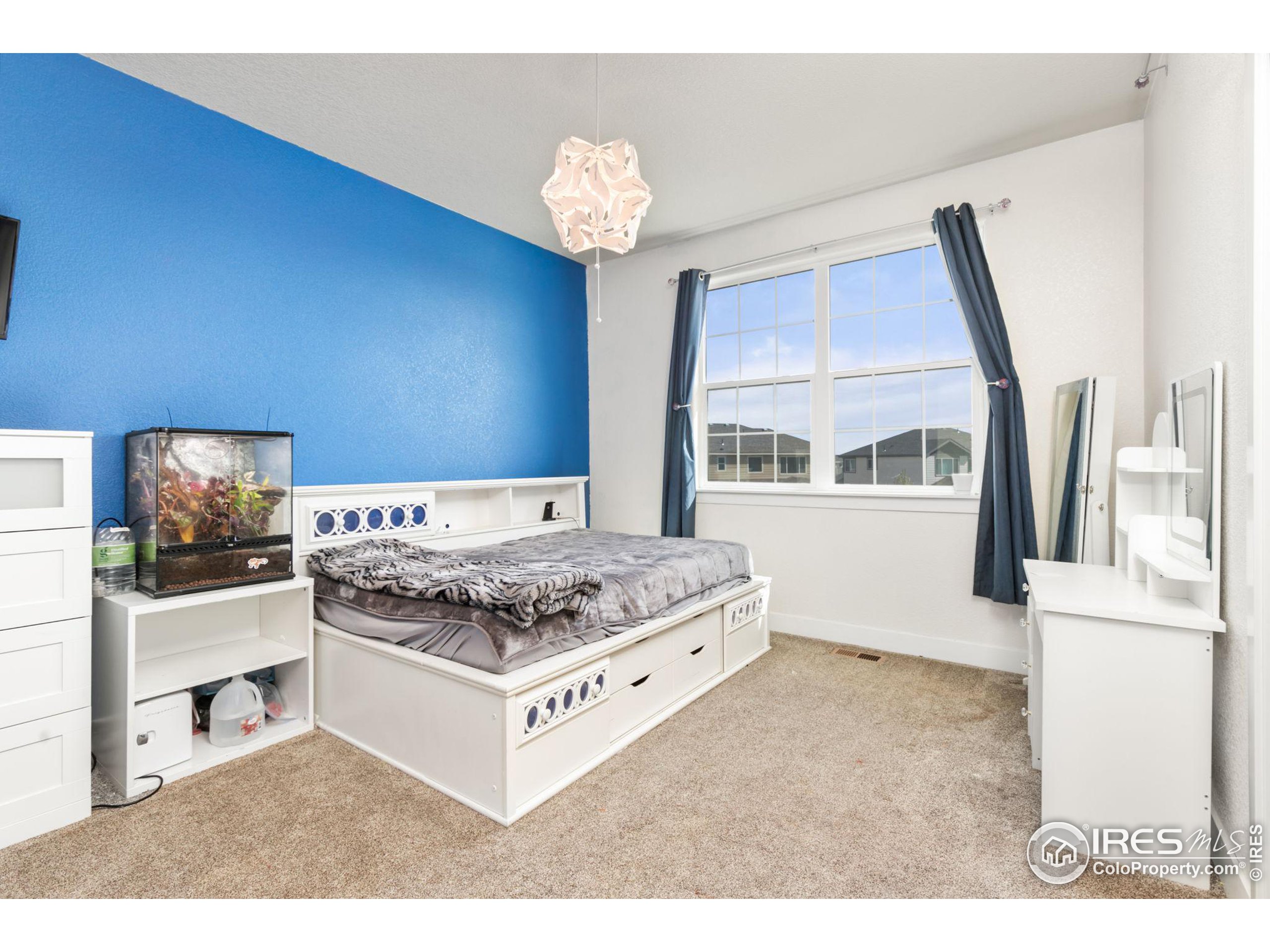 578 Ellingwood Pointe Dr