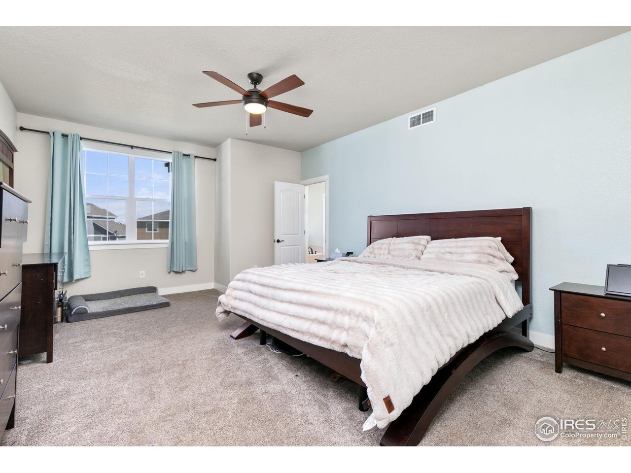 578 Ellingwood Pointe Dr