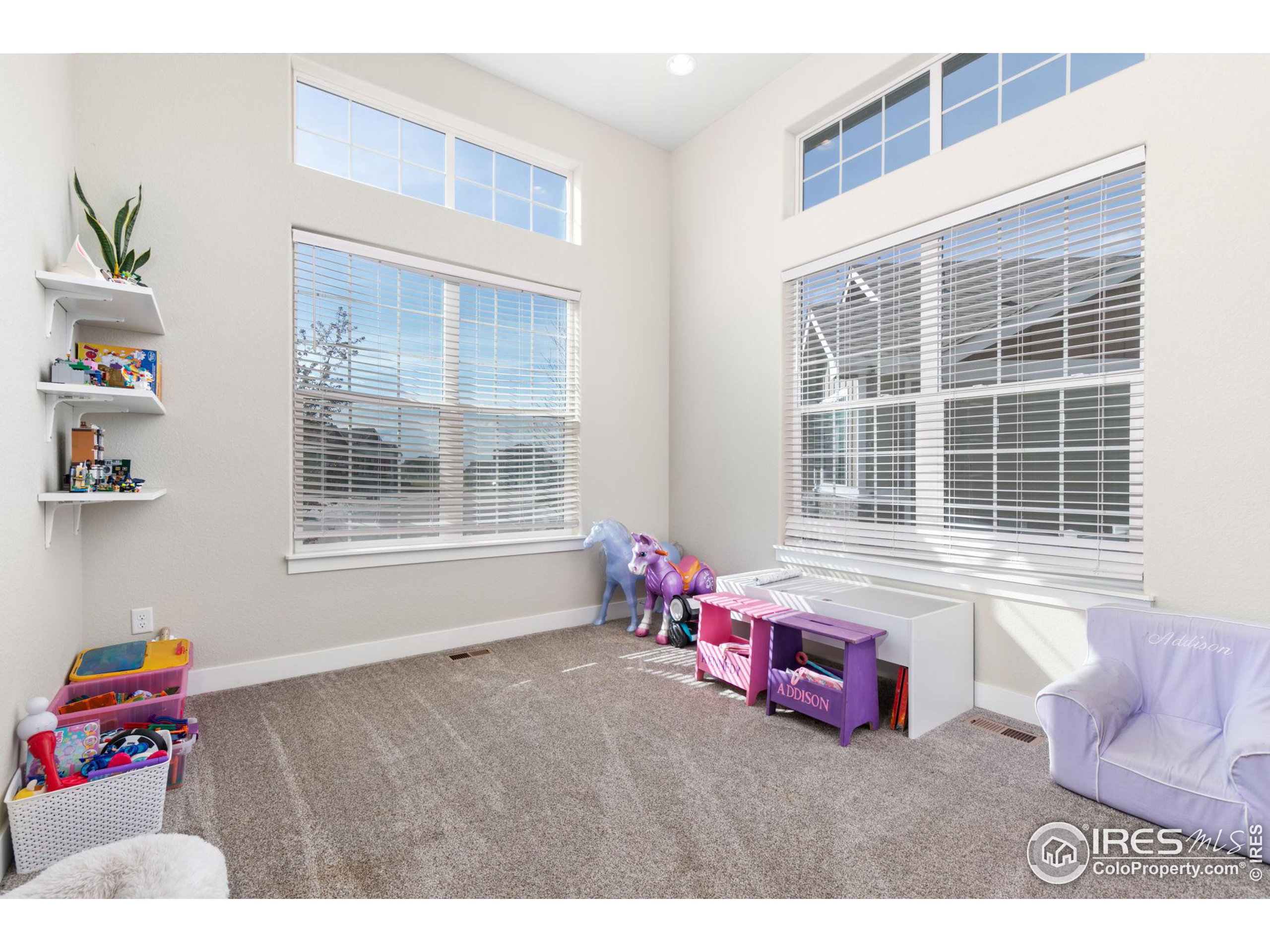 578 Ellingwood Pointe Dr