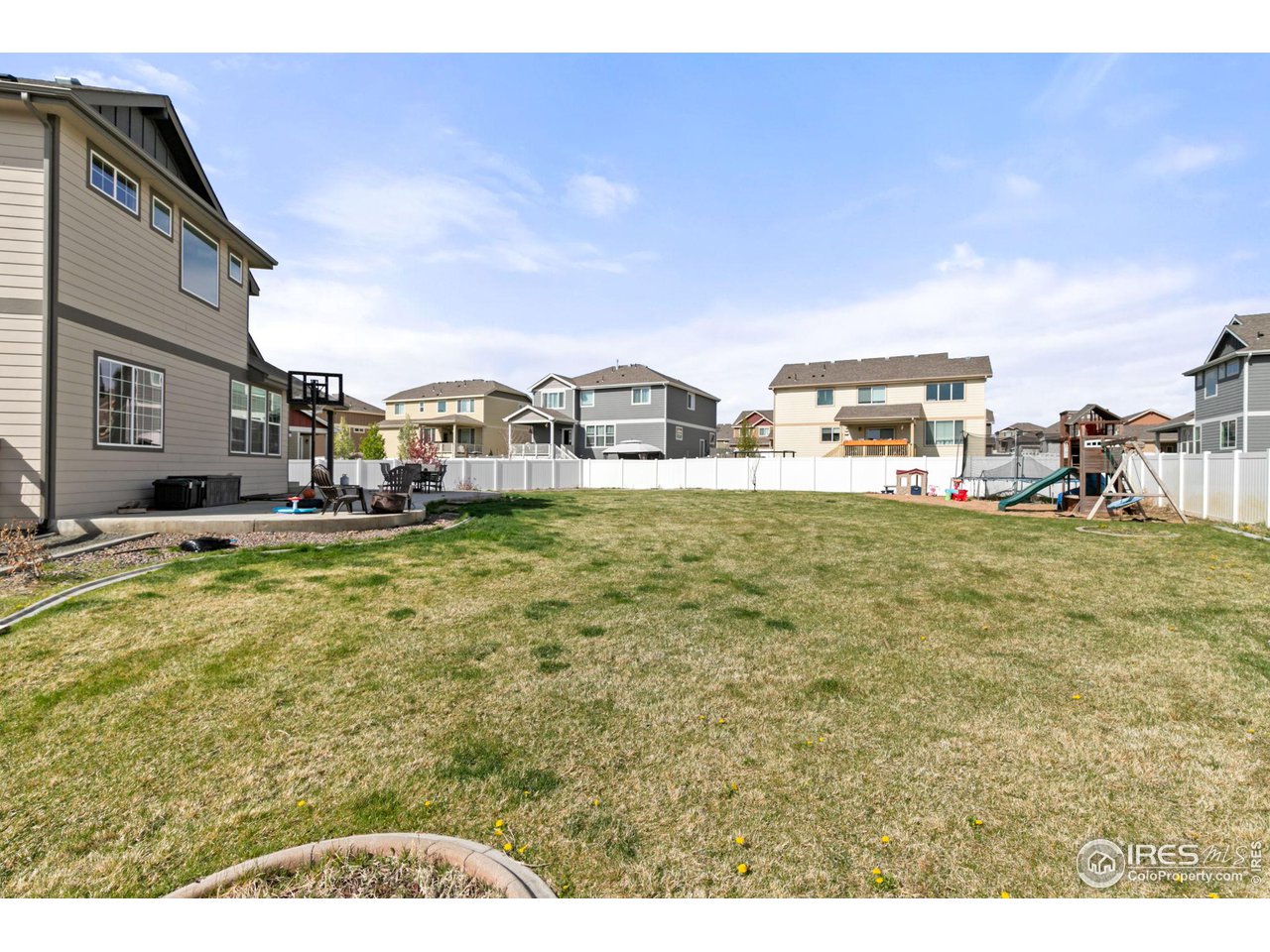 578 Ellingwood Pointe Dr