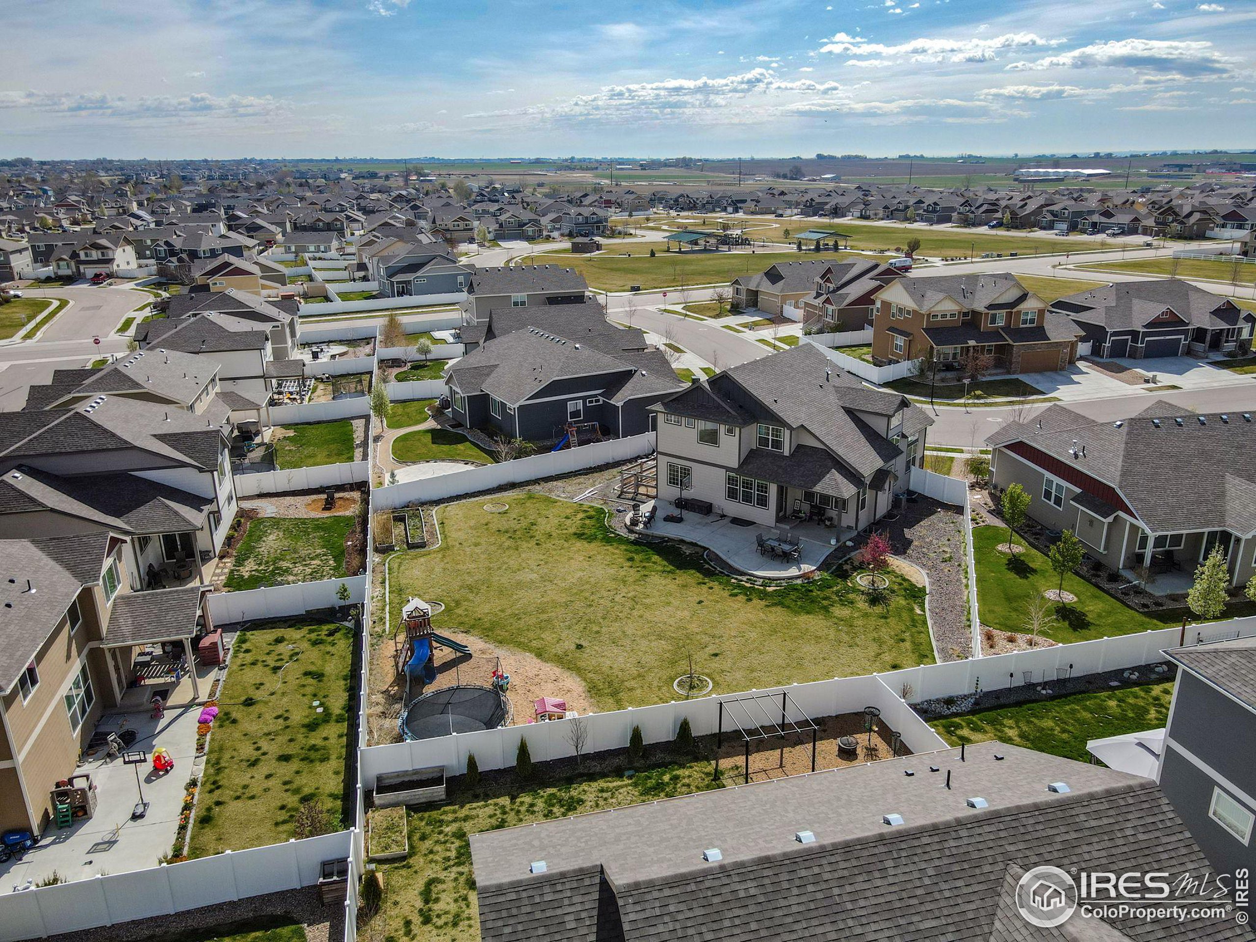 578 Ellingwood Pointe Dr