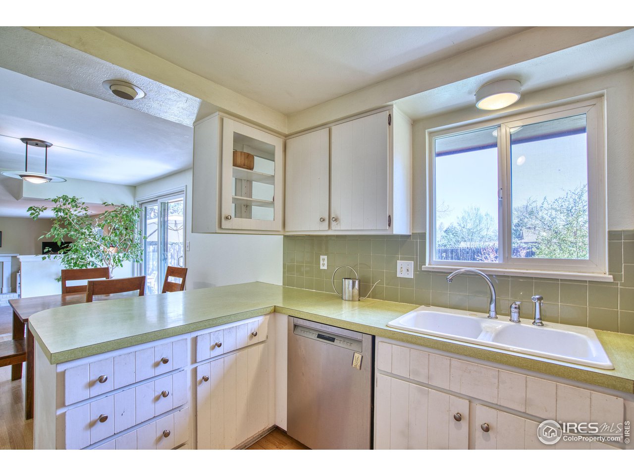 22 Burlington Dr