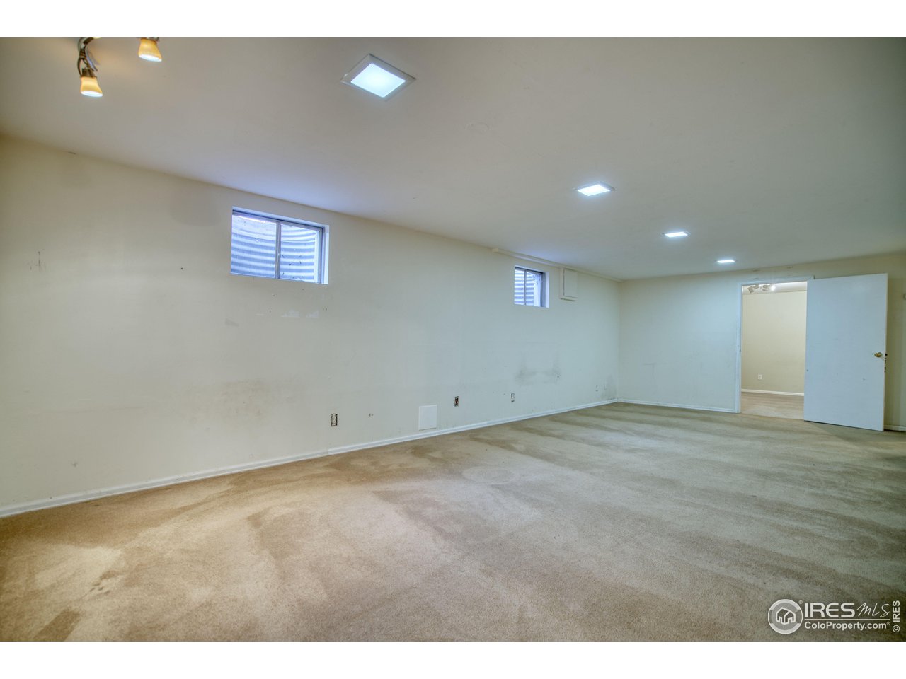 22 Burlington Dr