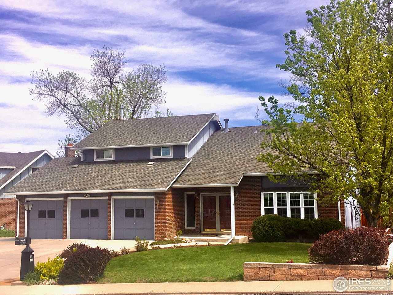 3563 Lakeshore Dr