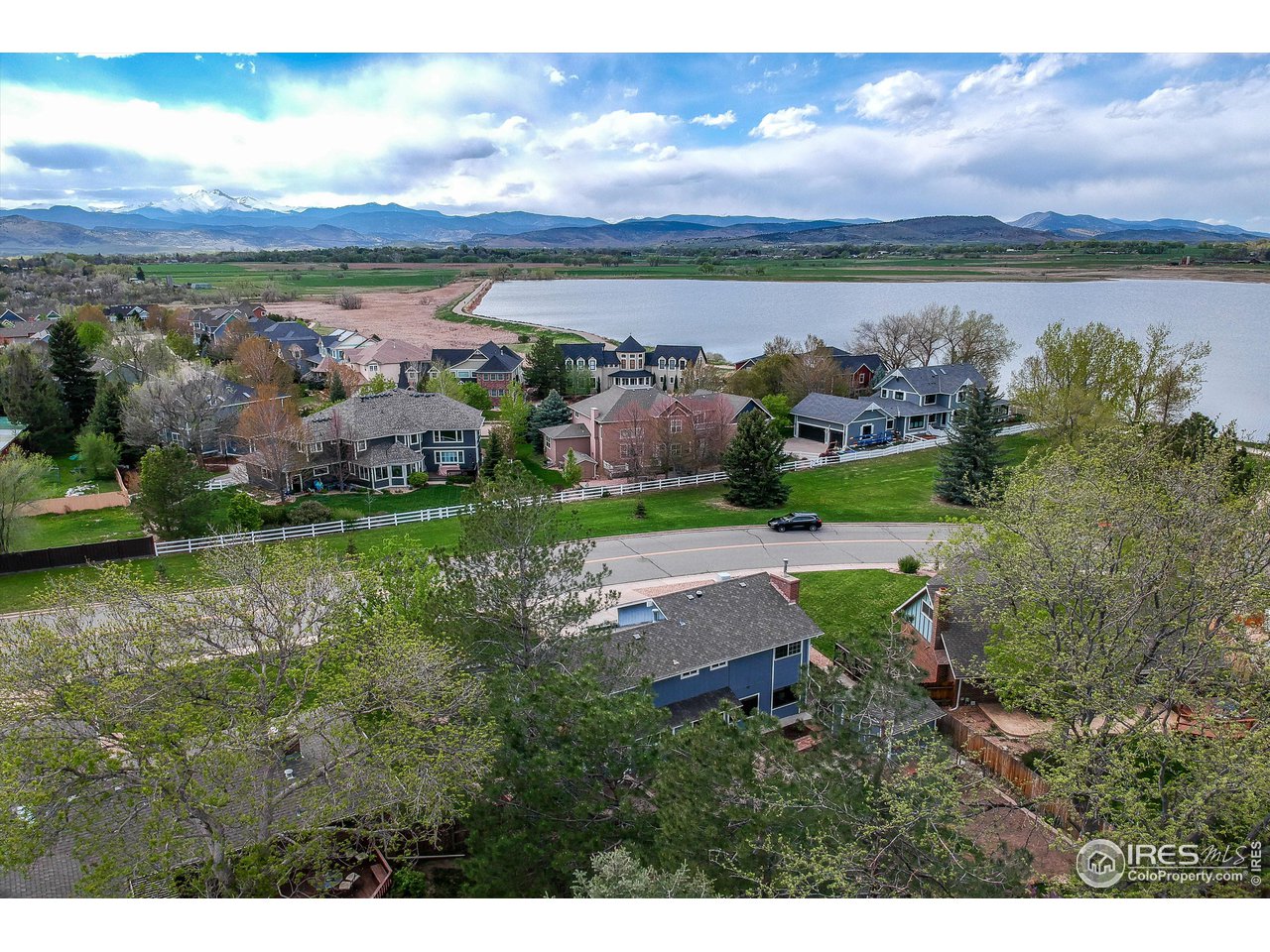3563 Lakeshore Dr