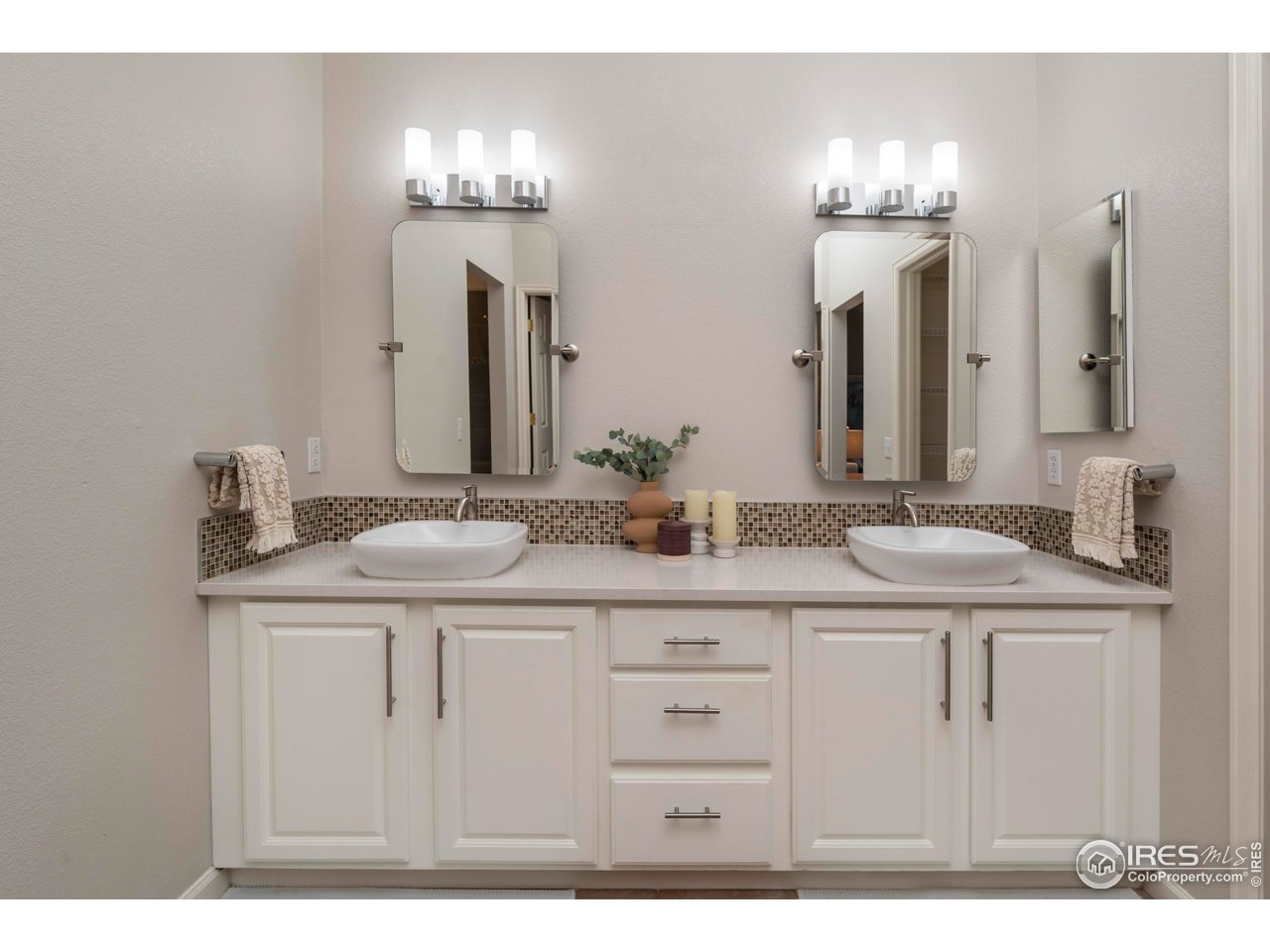 4553 Pussy Willow Ct