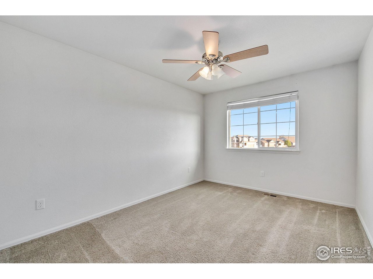 602 Park Edge Cir