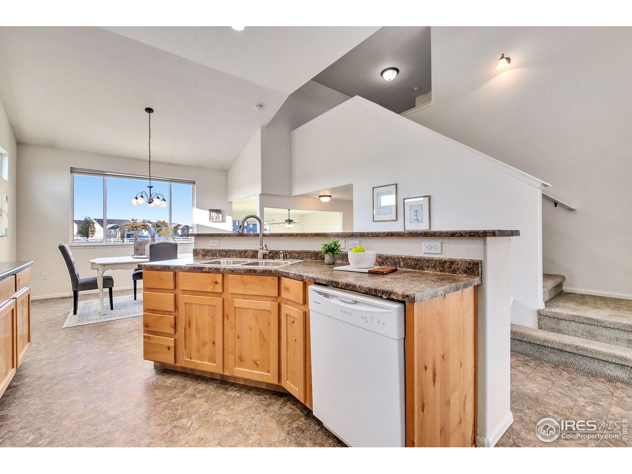 602 Park Edge Cir