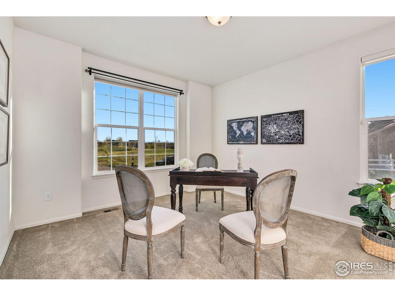 602 Park Edge Cir