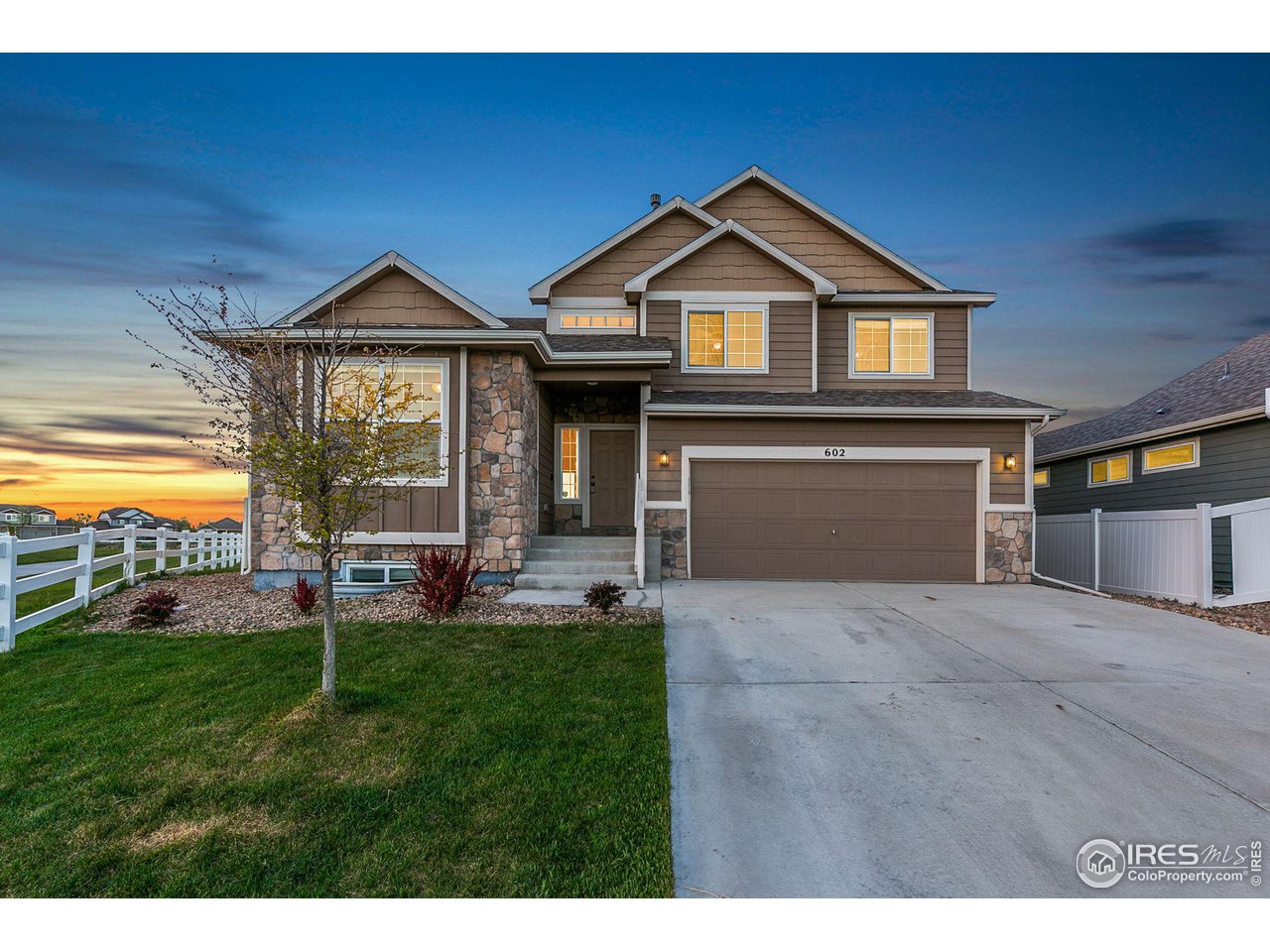 602 Park Edge Cir