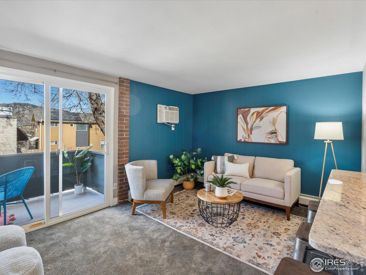 1842 Canyon Blvd 215