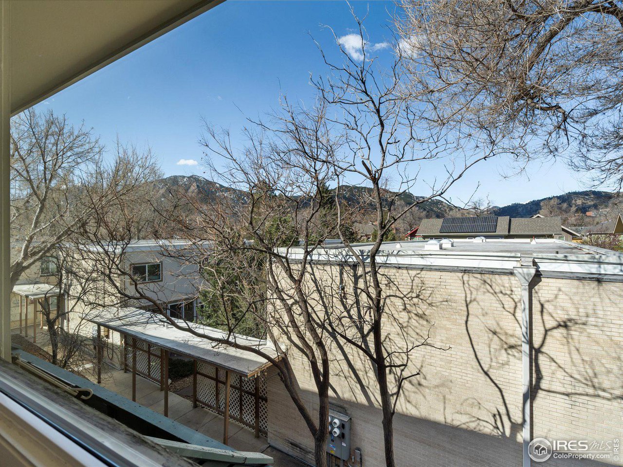 1842 Canyon Blvd 215