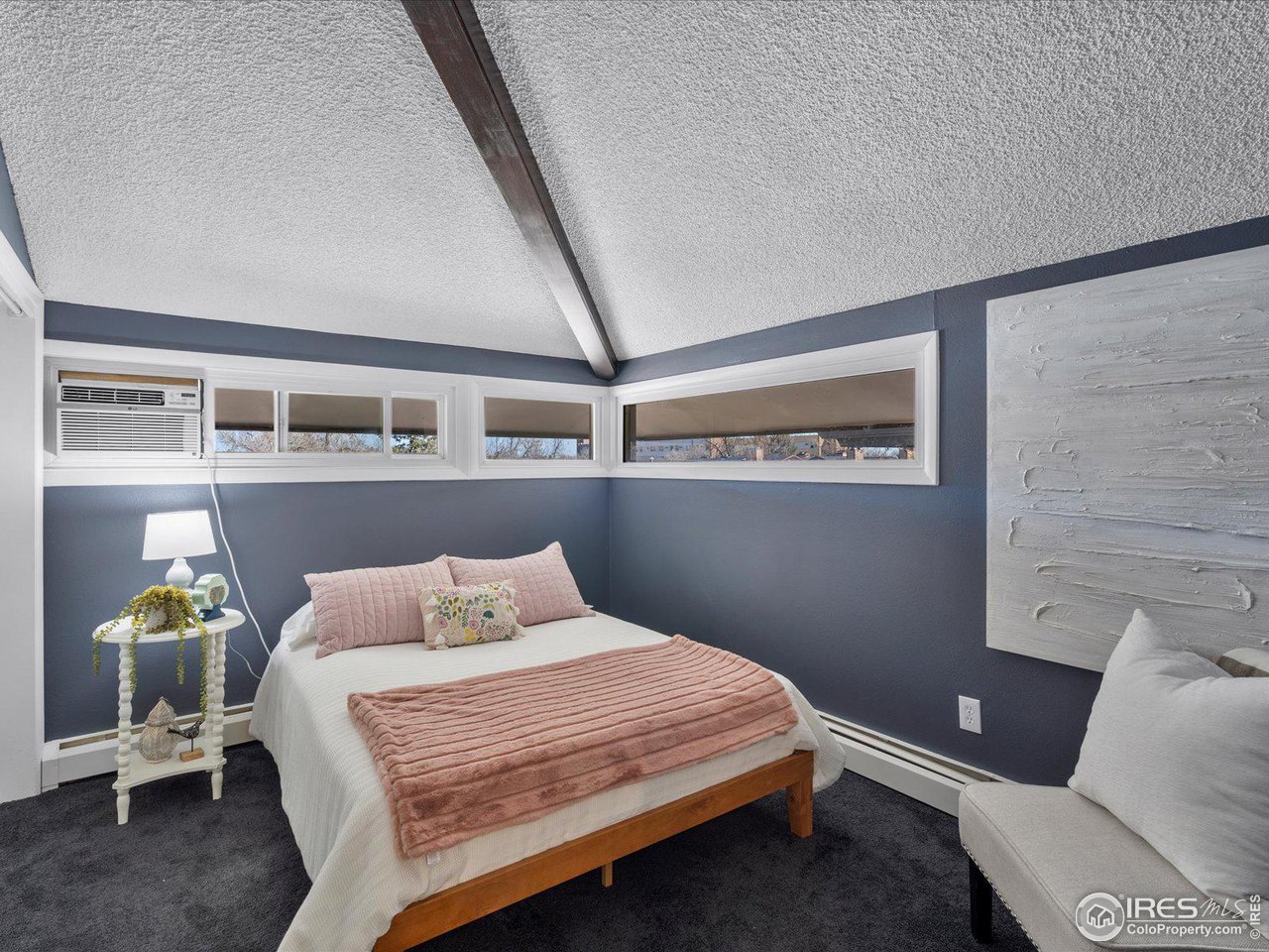 1842 Canyon Blvd 215