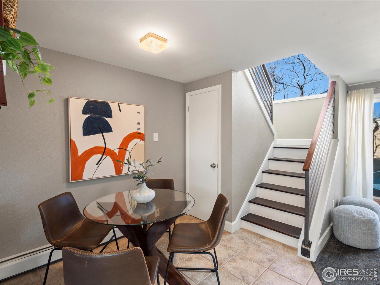 1842 Canyon Blvd 215