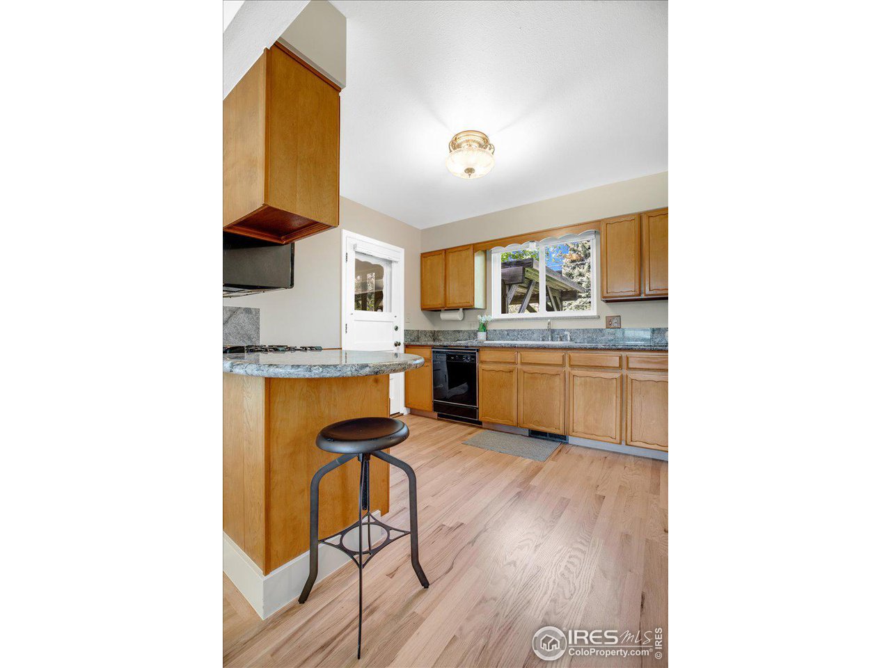 1065 Edinboro Dr