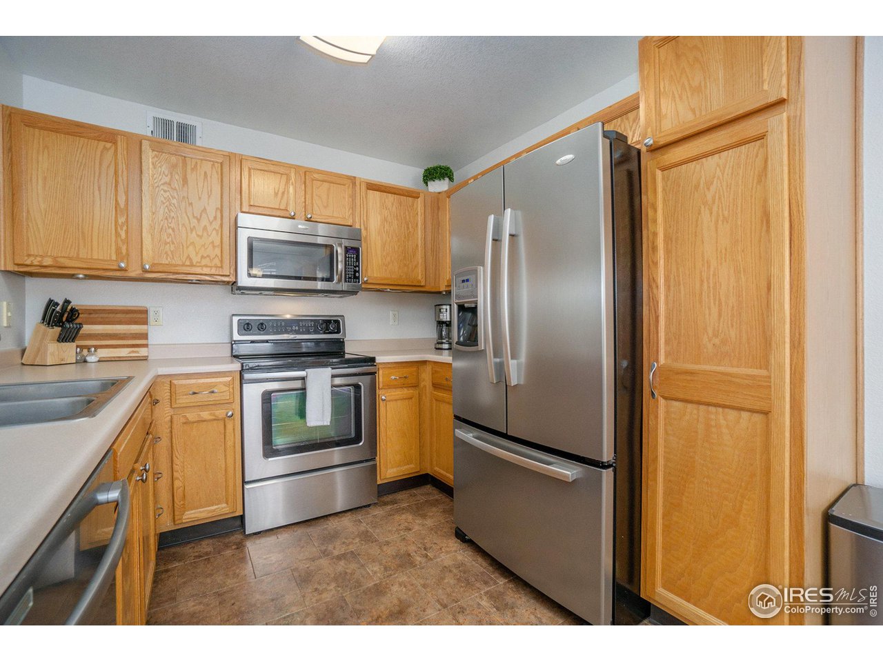 3002 W Elizabeth St 8-F