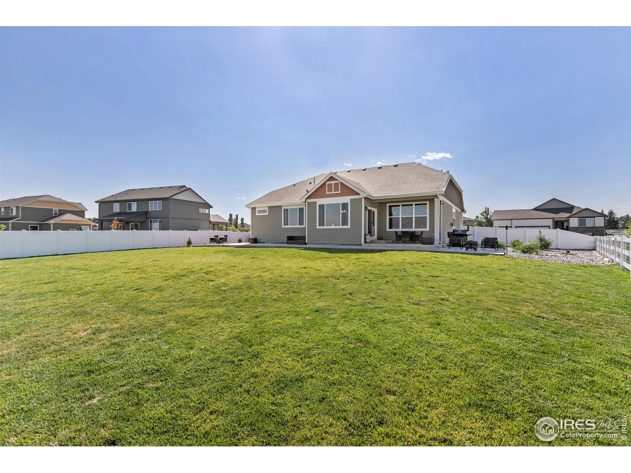 1521 Lake Vista Way
