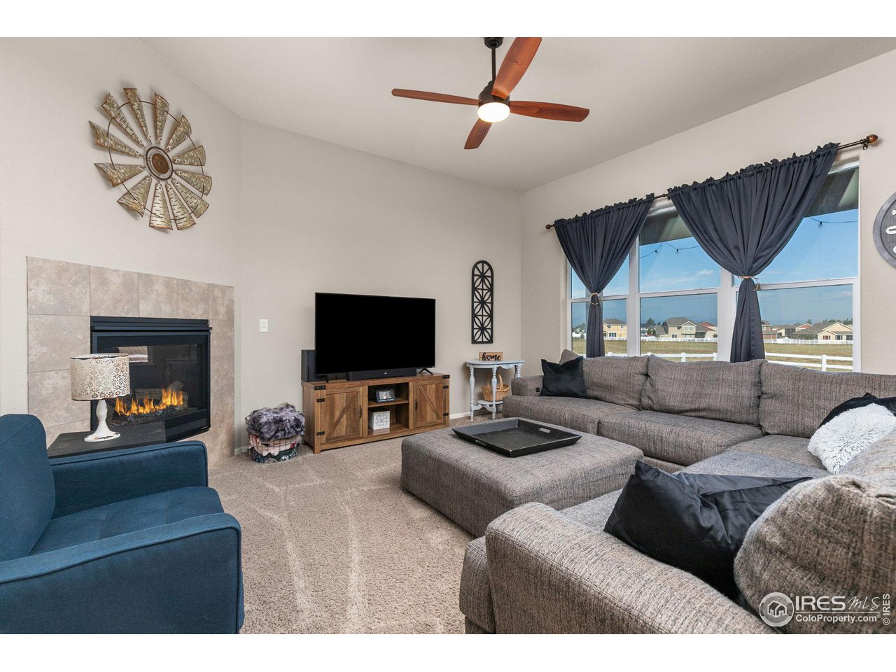 1521 Lake Vista Way