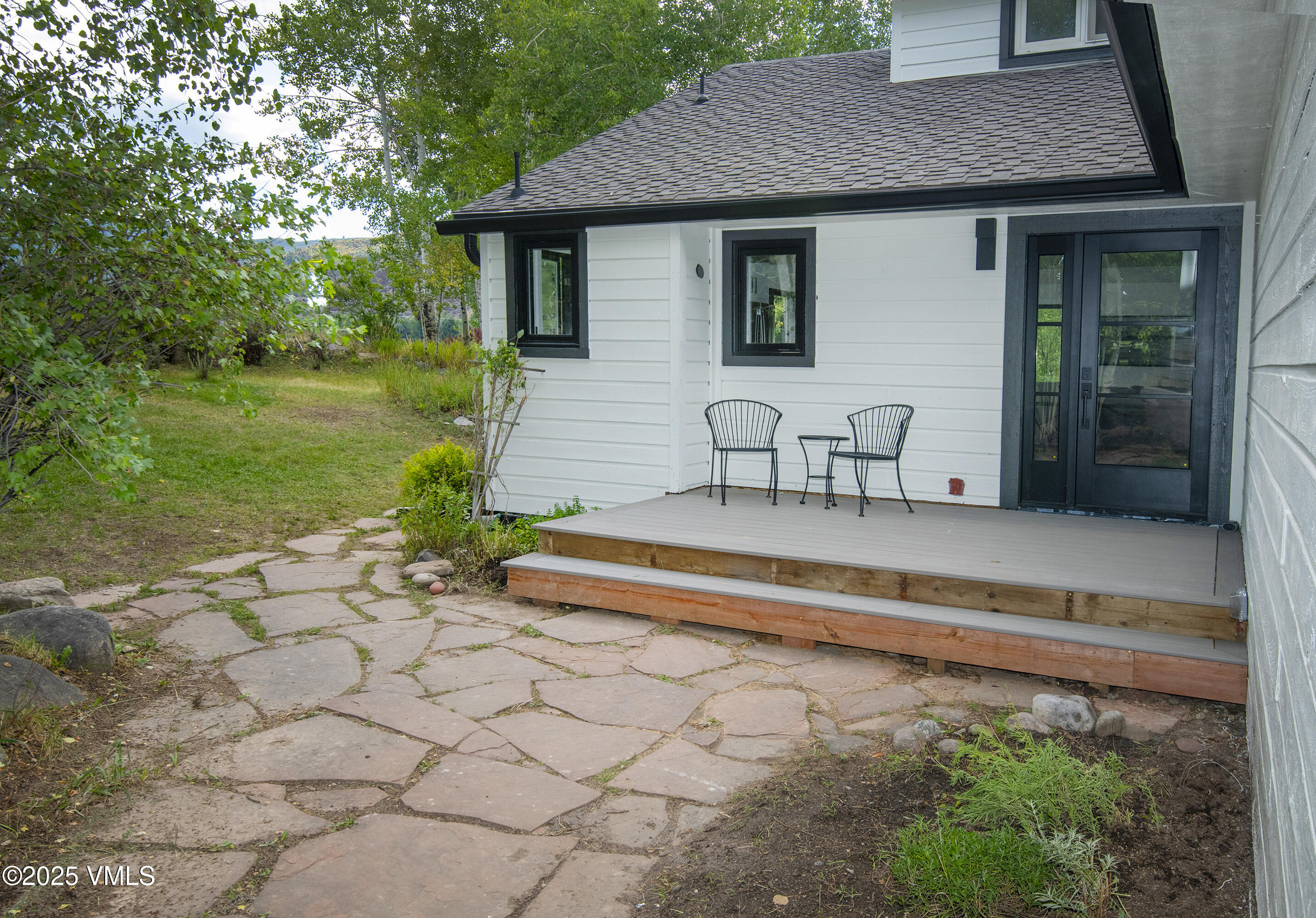 43 Meile Lane, A