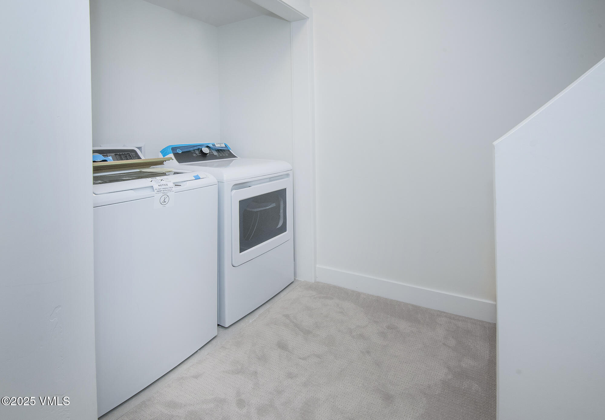 43 Meile Lane, A