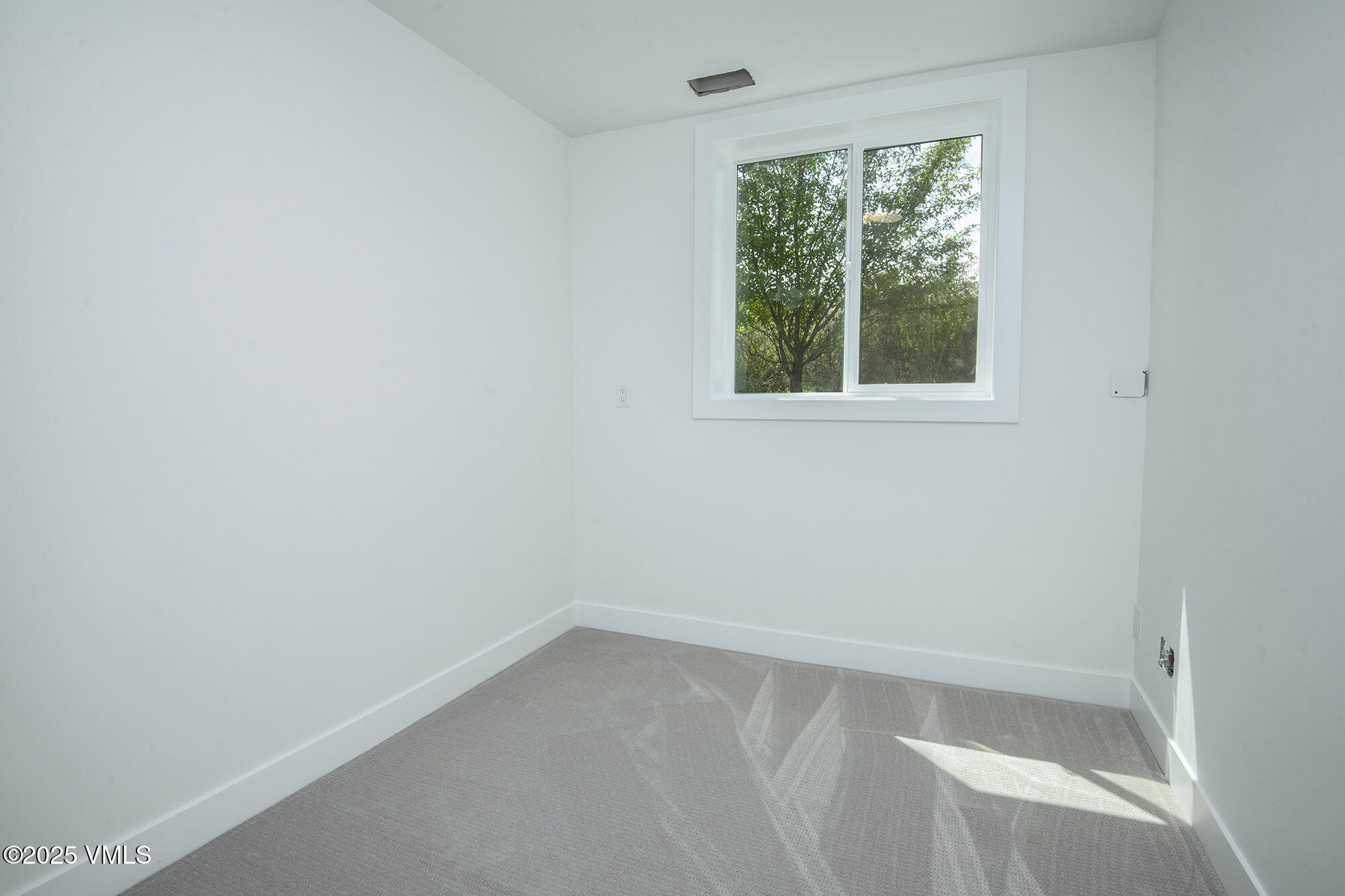 43 Meile Lane, A