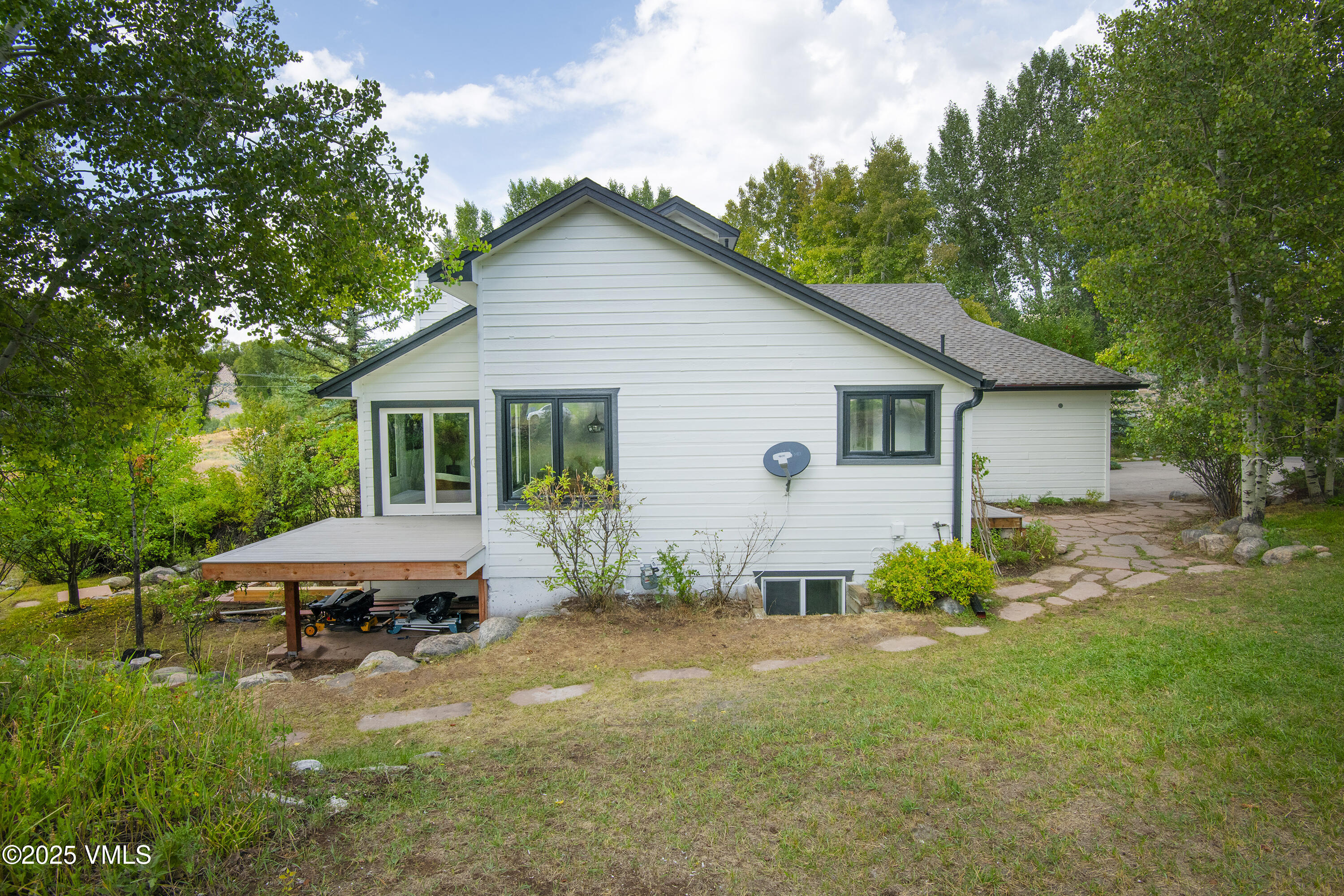 43 Meile Lane, A