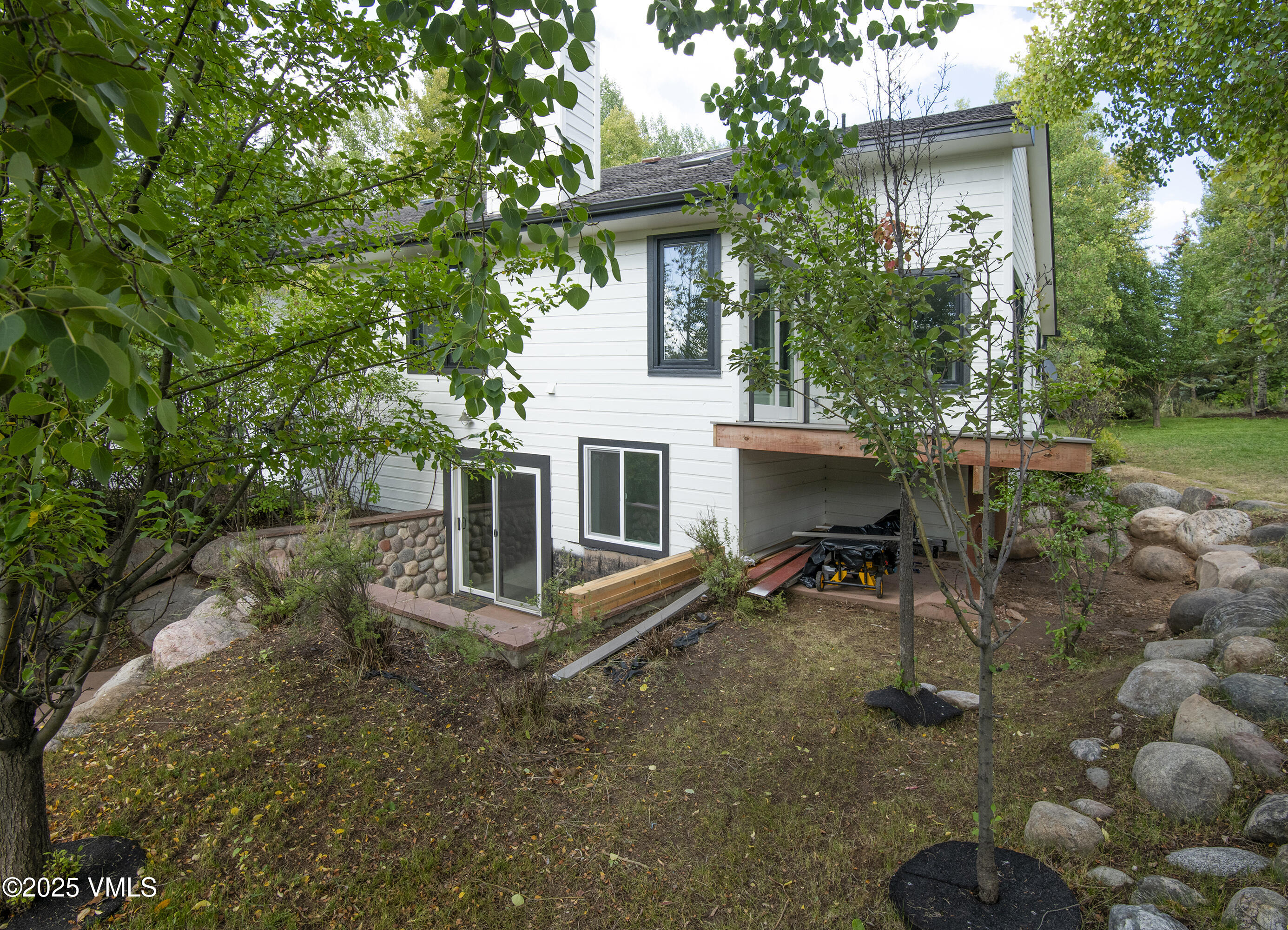 43 Meile Lane, A