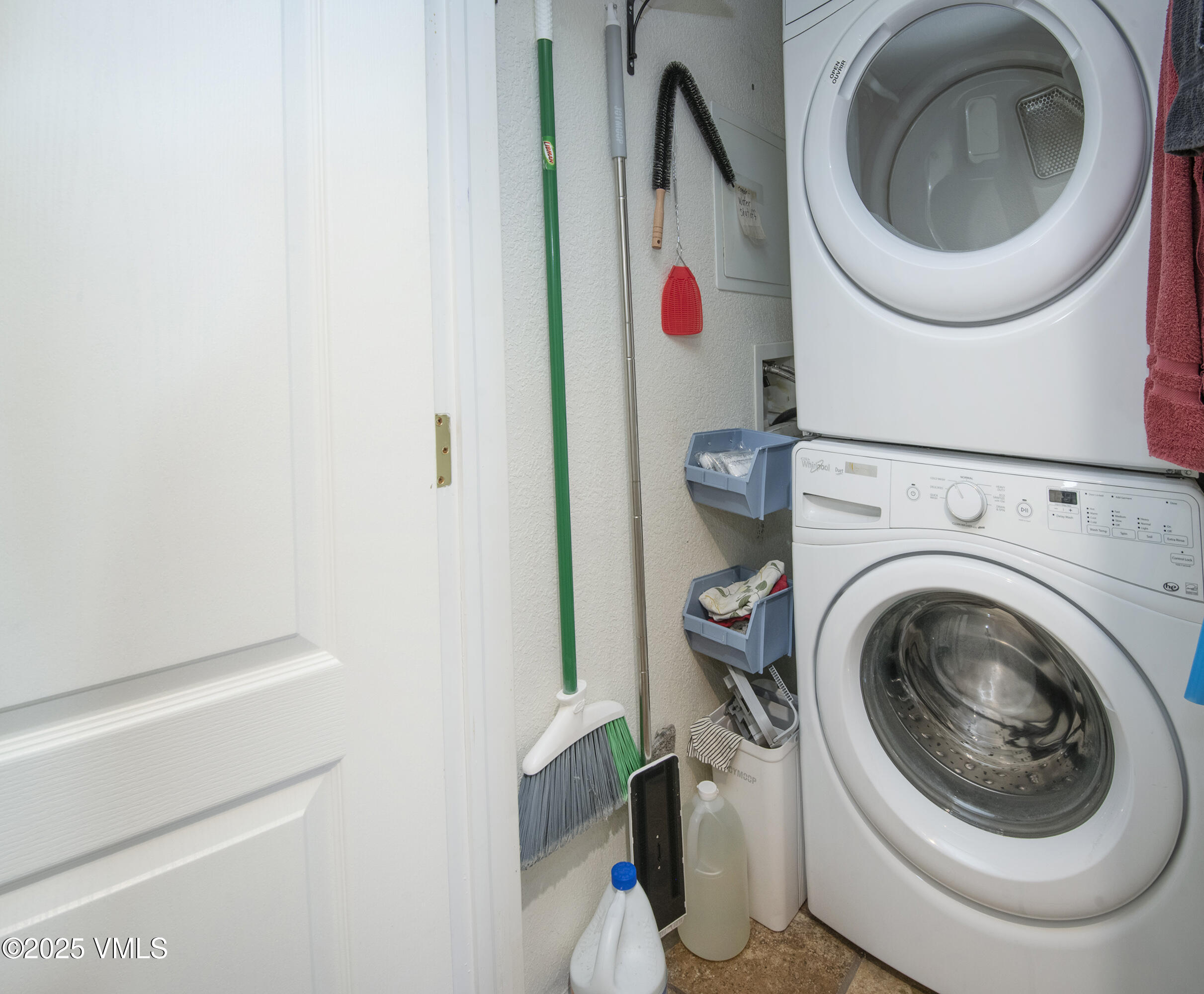 1502 Crazy Horse Circle, 1502