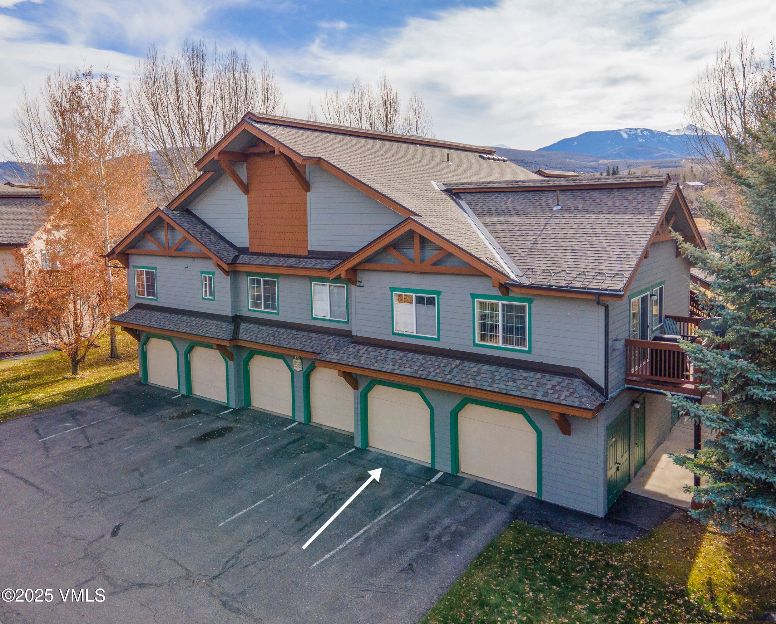 1502 Crazy Horse Circle, 1502